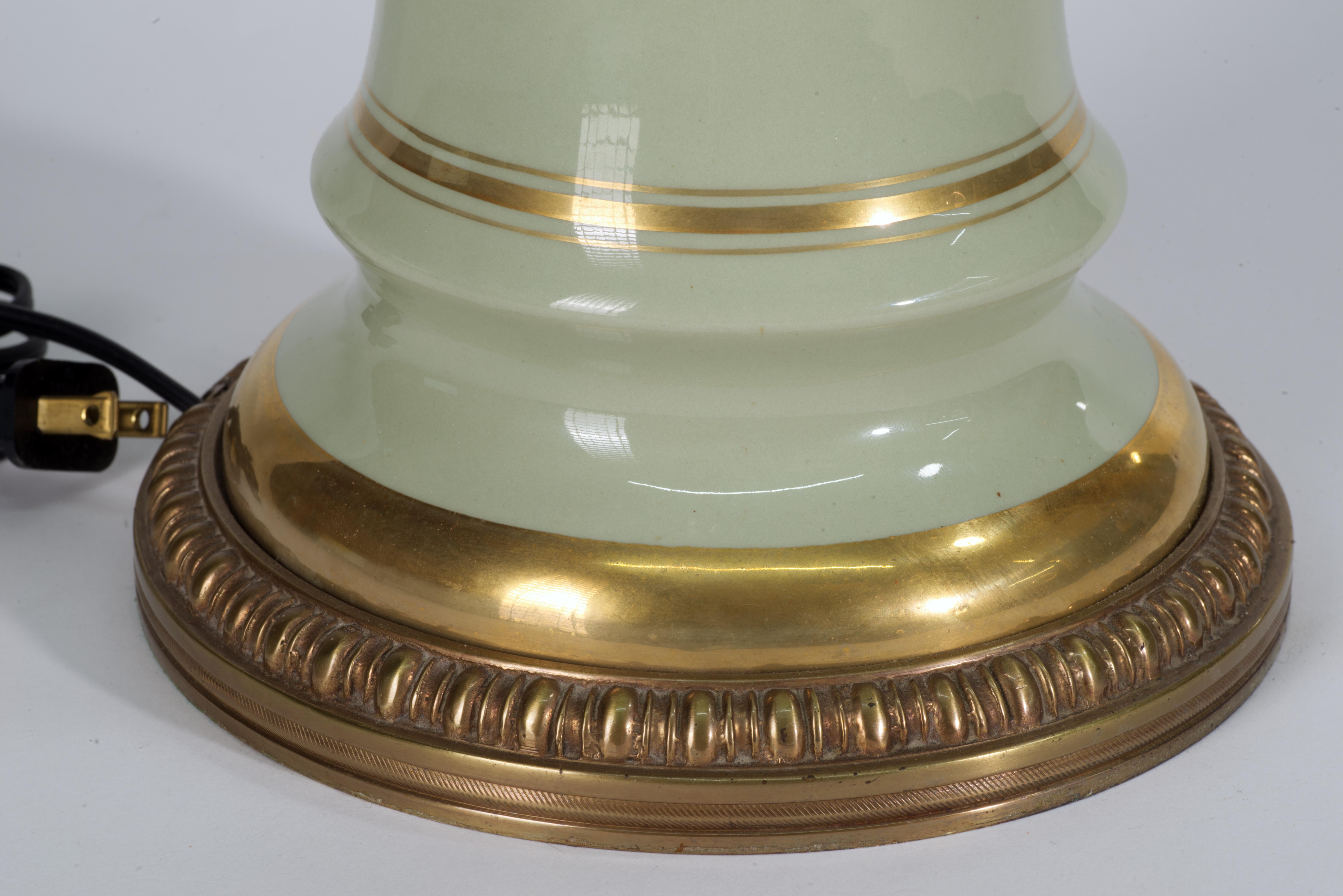 Lampe Stiffel céladon vert et laiton dans le style de Parzinger en vente 3