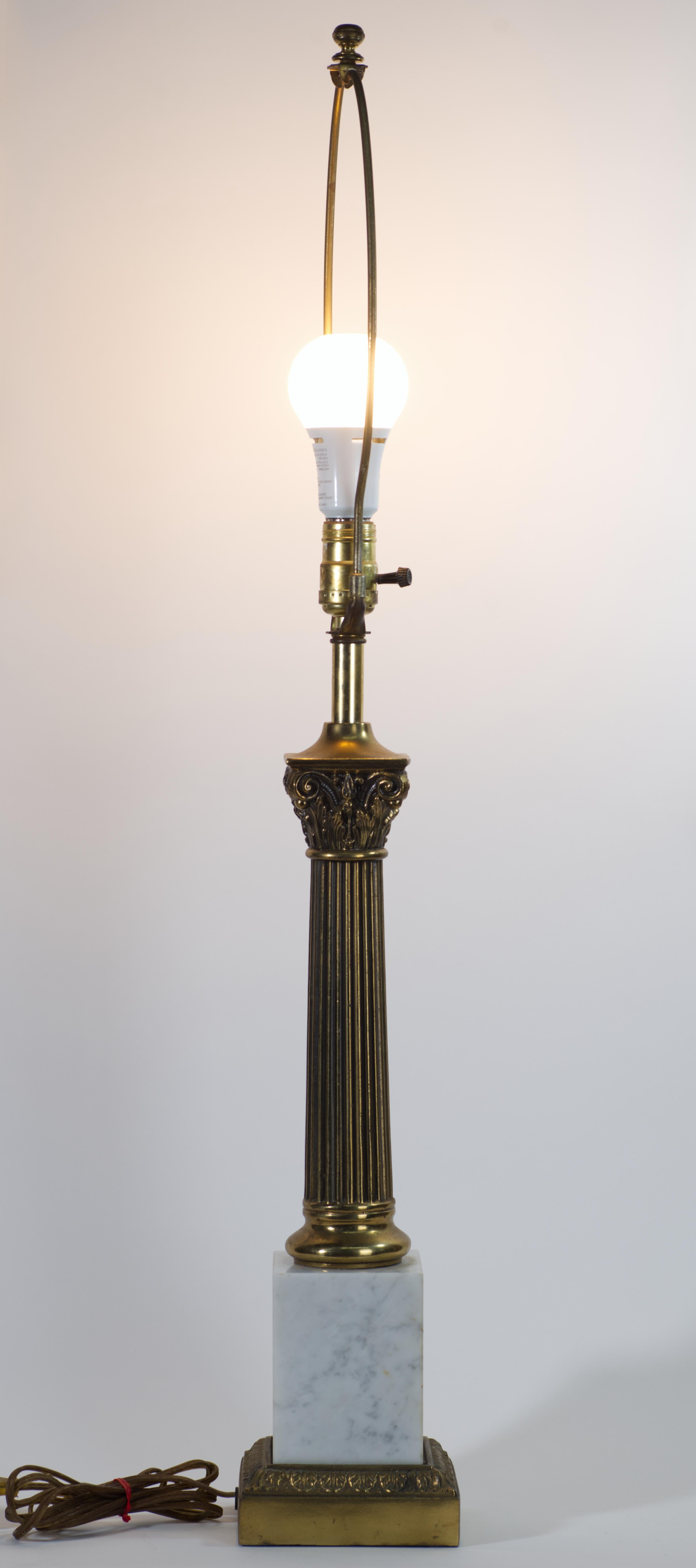 20th Century Stiffel Hollywood Regency Obelisk Table Lamp, Brass and Marble For Sale