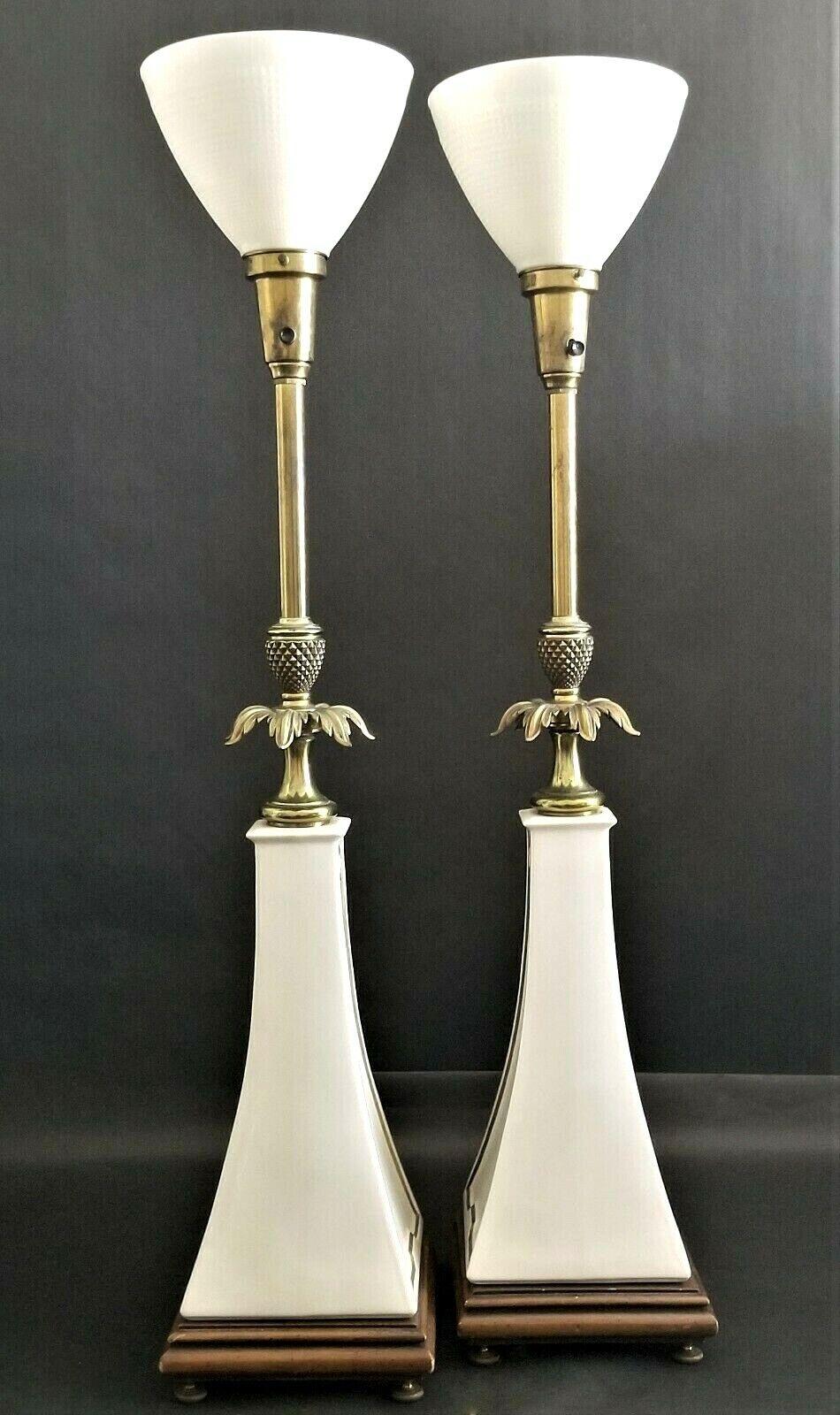 Stiffel Lenox Obelisk Torchier Porcelain and Brass Table Lamps In Good Condition In Lake Worth, FL