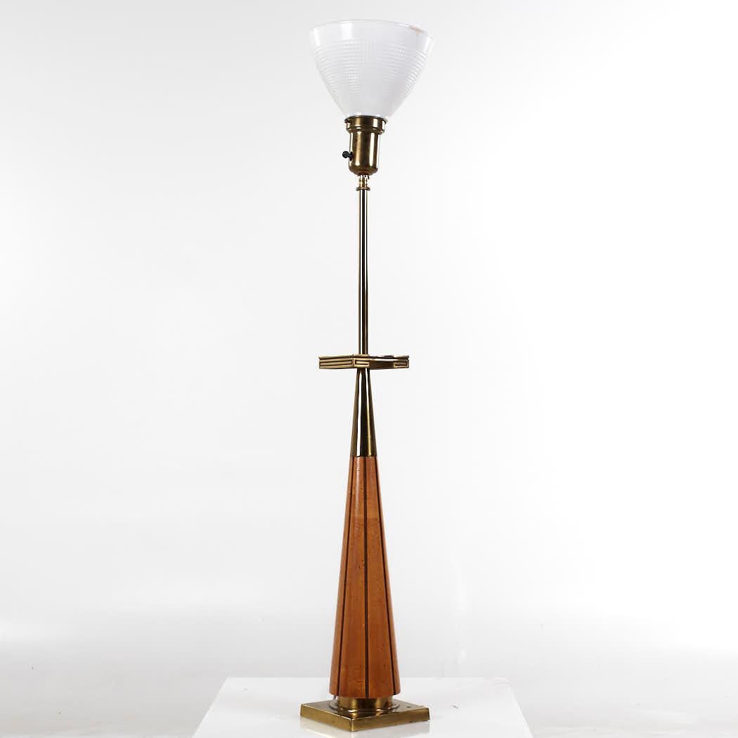 Stiffel Mid Century Walnut and Brass Lamps - Pair In Good Condition For Sale In Countryside, IL