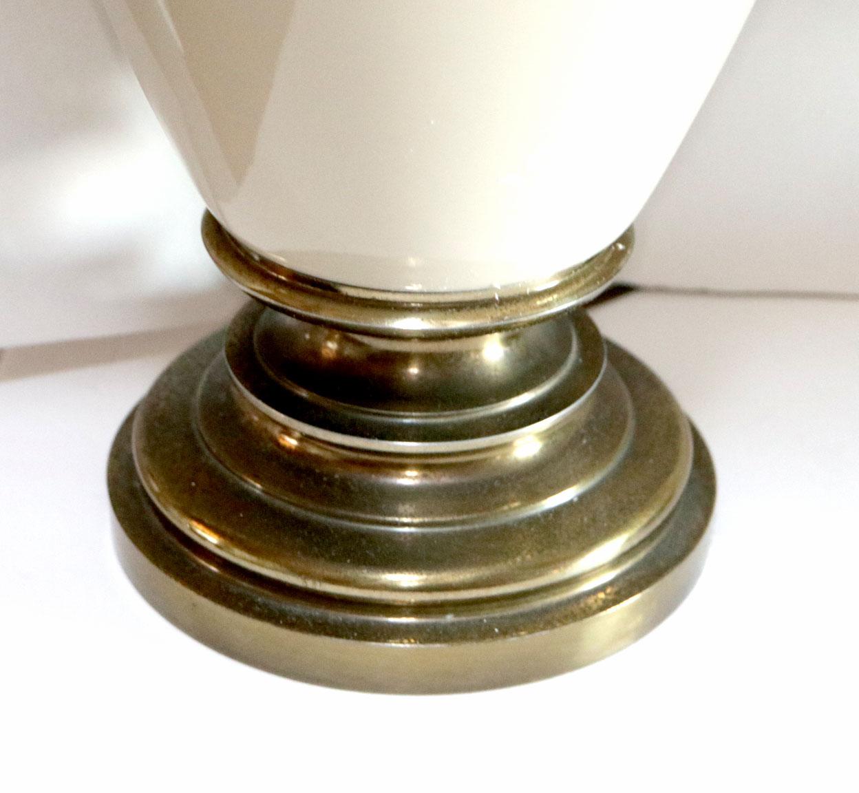 Glazed Stiffel Porcelain and Brass Mid Century Hollywood Regency Table Lamp  For Sale