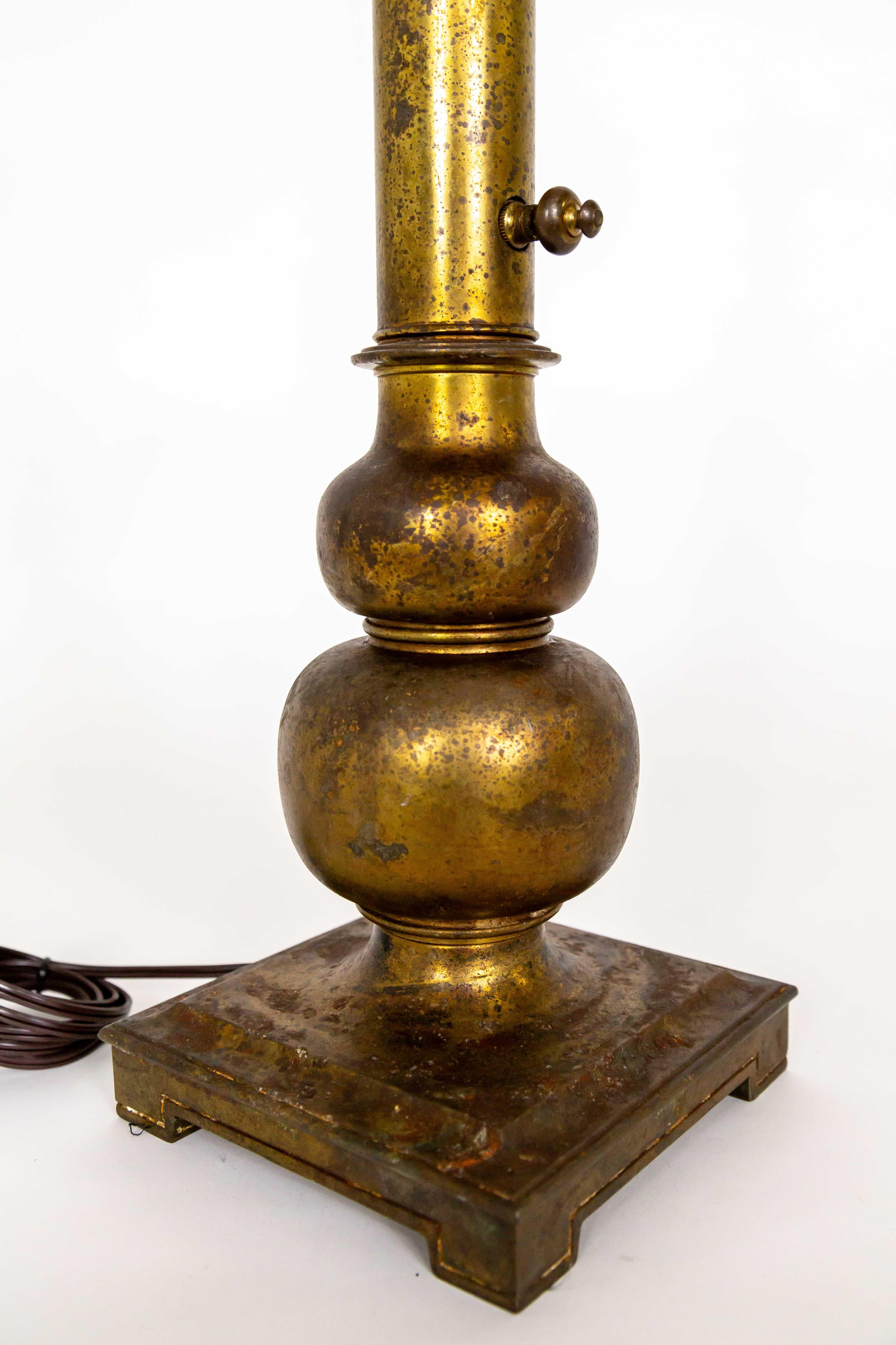 20th Century Stiffel Rustic Patinated Brass Table Lamp For Sale