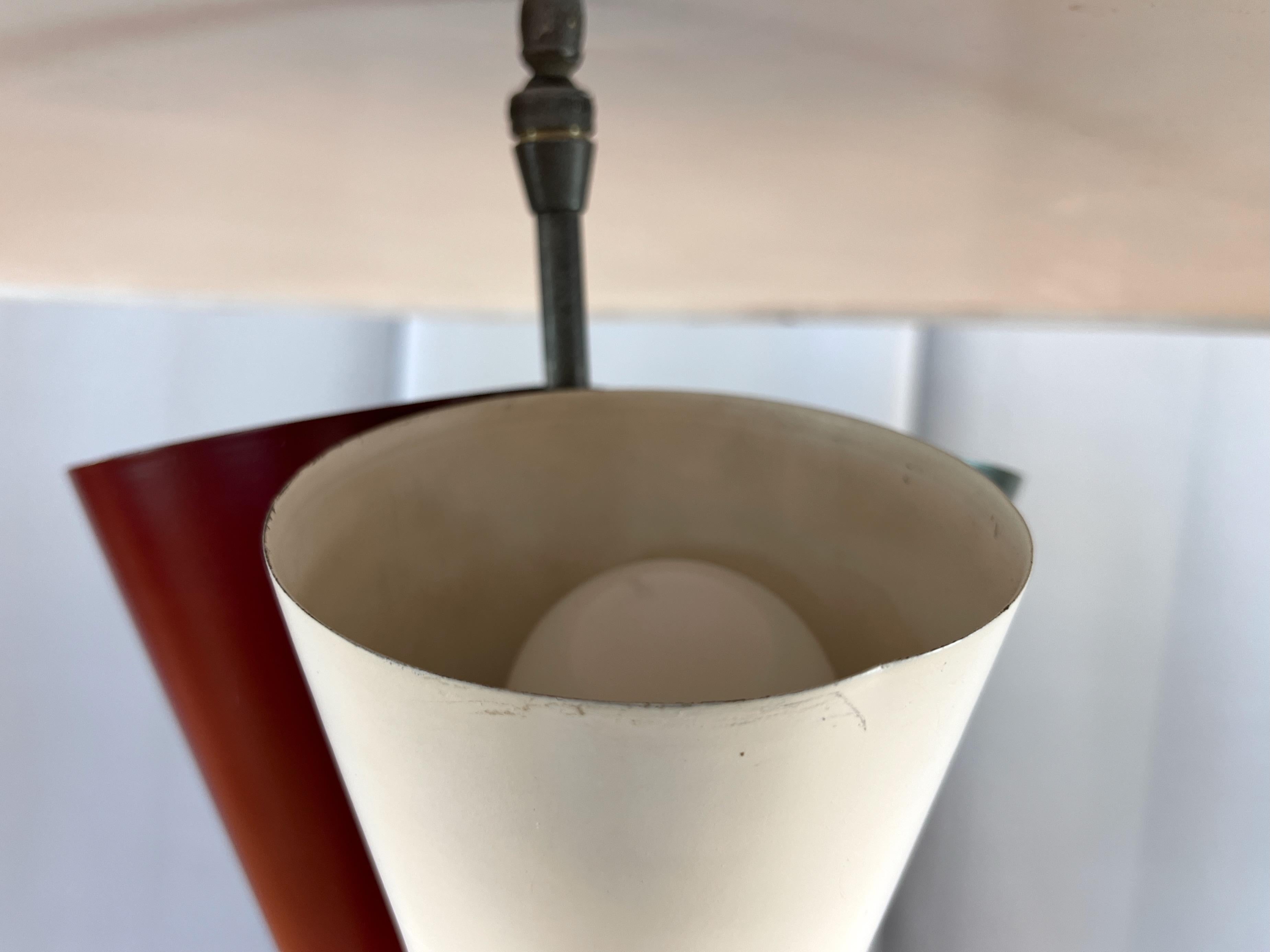 Stiffel Saucer Shade Enameled Metal and Brass Three-Light Floor Lamp, 1950s For Sale 10