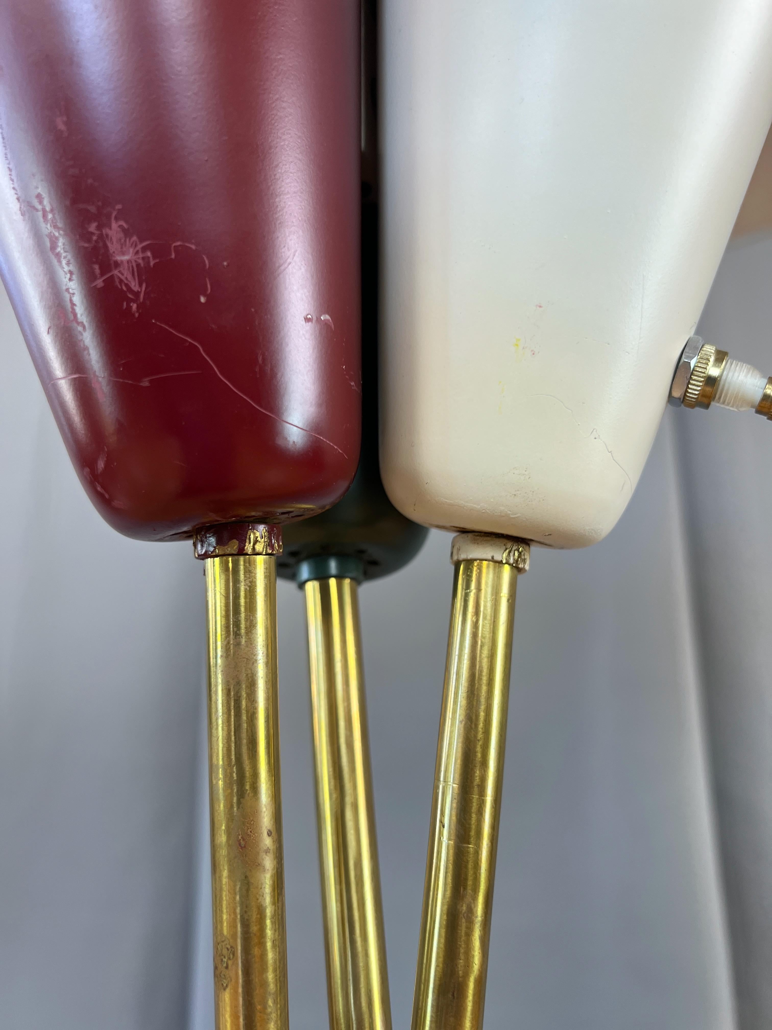 Stiffel Saucer Shade Enameled Metal and Brass Three-Light Floor Lamp, 1950s For Sale 12