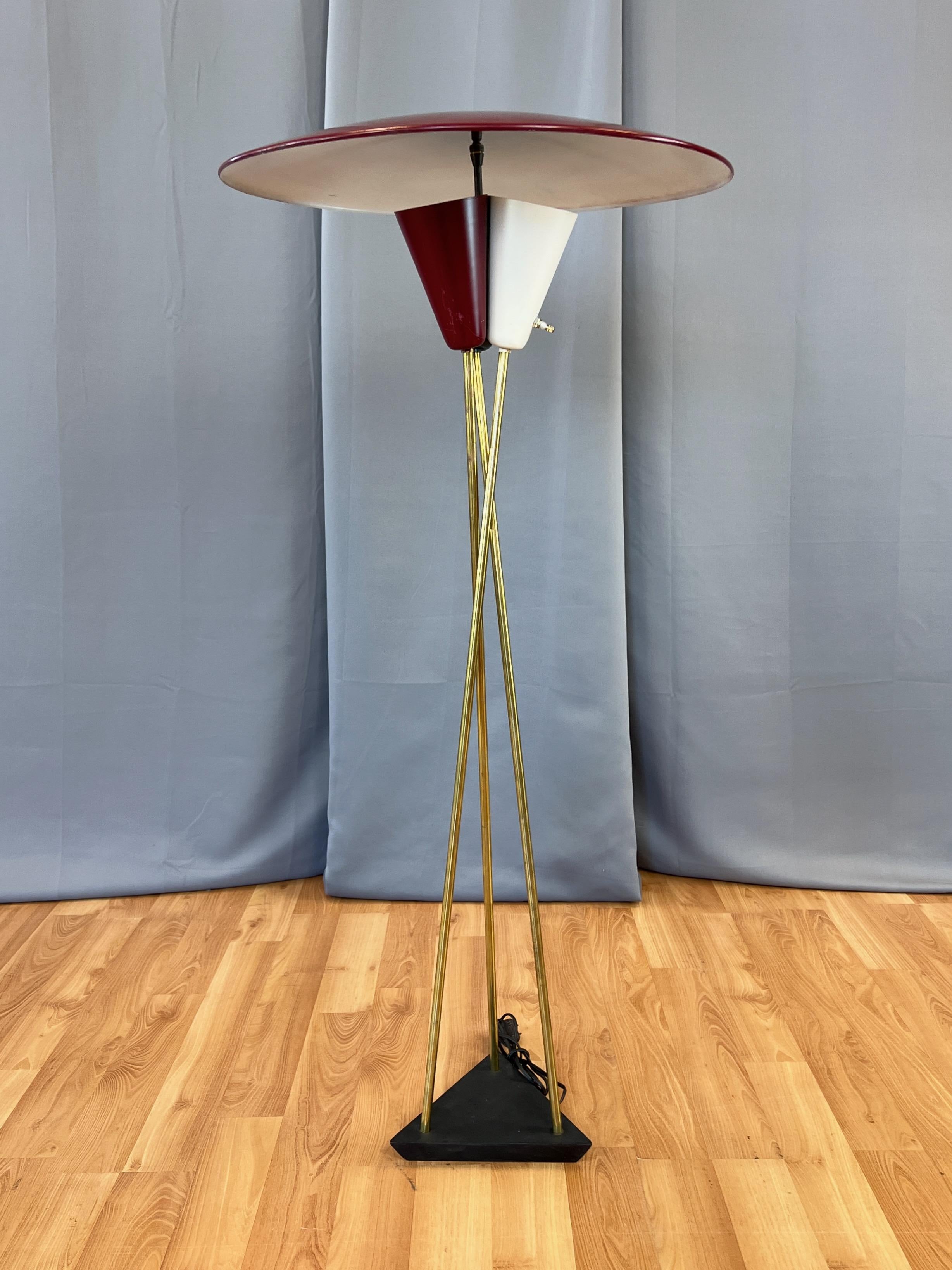 Stiffel Saucer Shade Enameled Metal and Brass Three-Light Floor Lamp, 1950s In Good Condition For Sale In San Francisco, CA