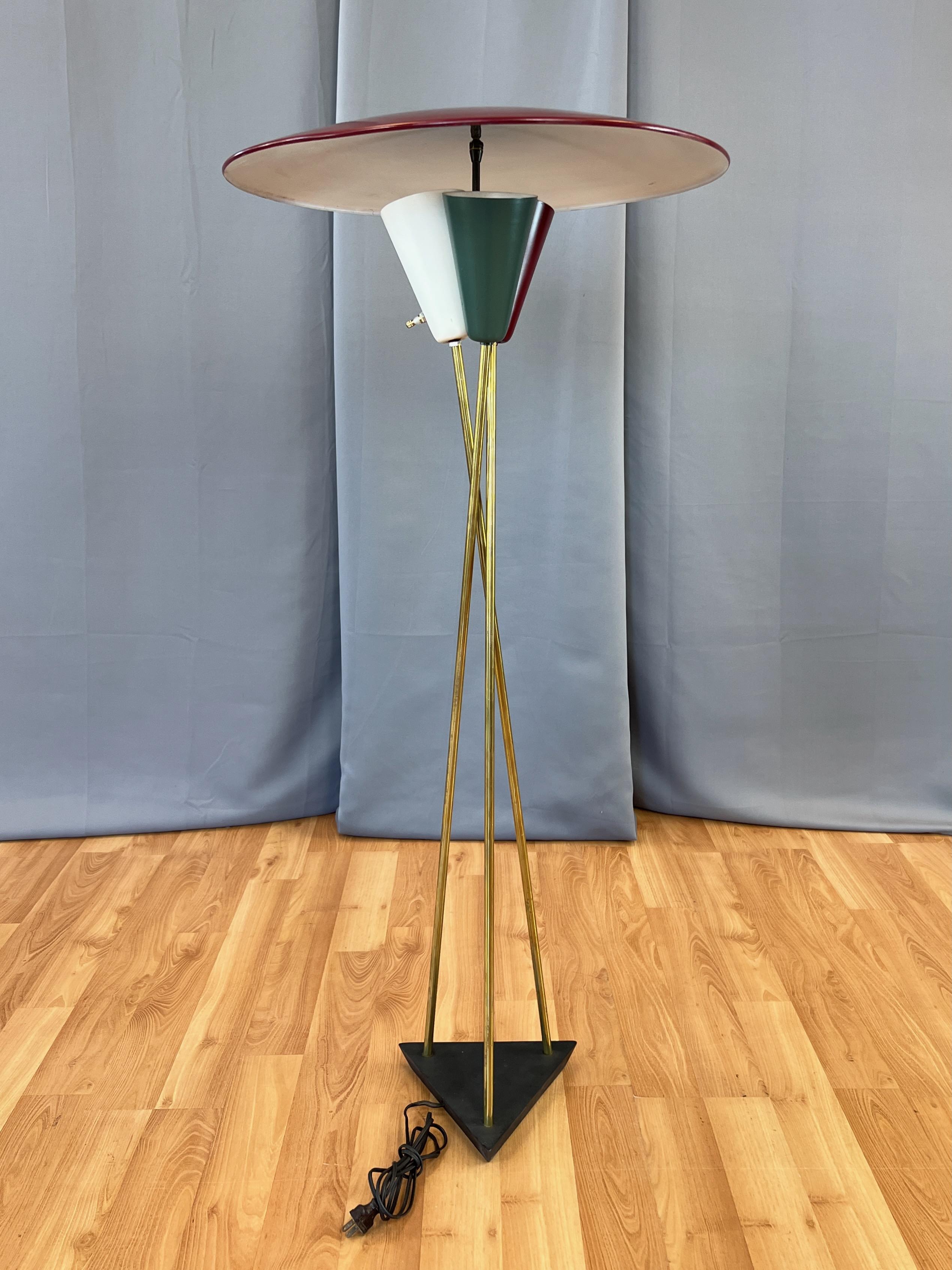 Stiffel Saucer Shade Enameled Metal and Brass Three-Light Floor Lamp, 1950s For Sale 1