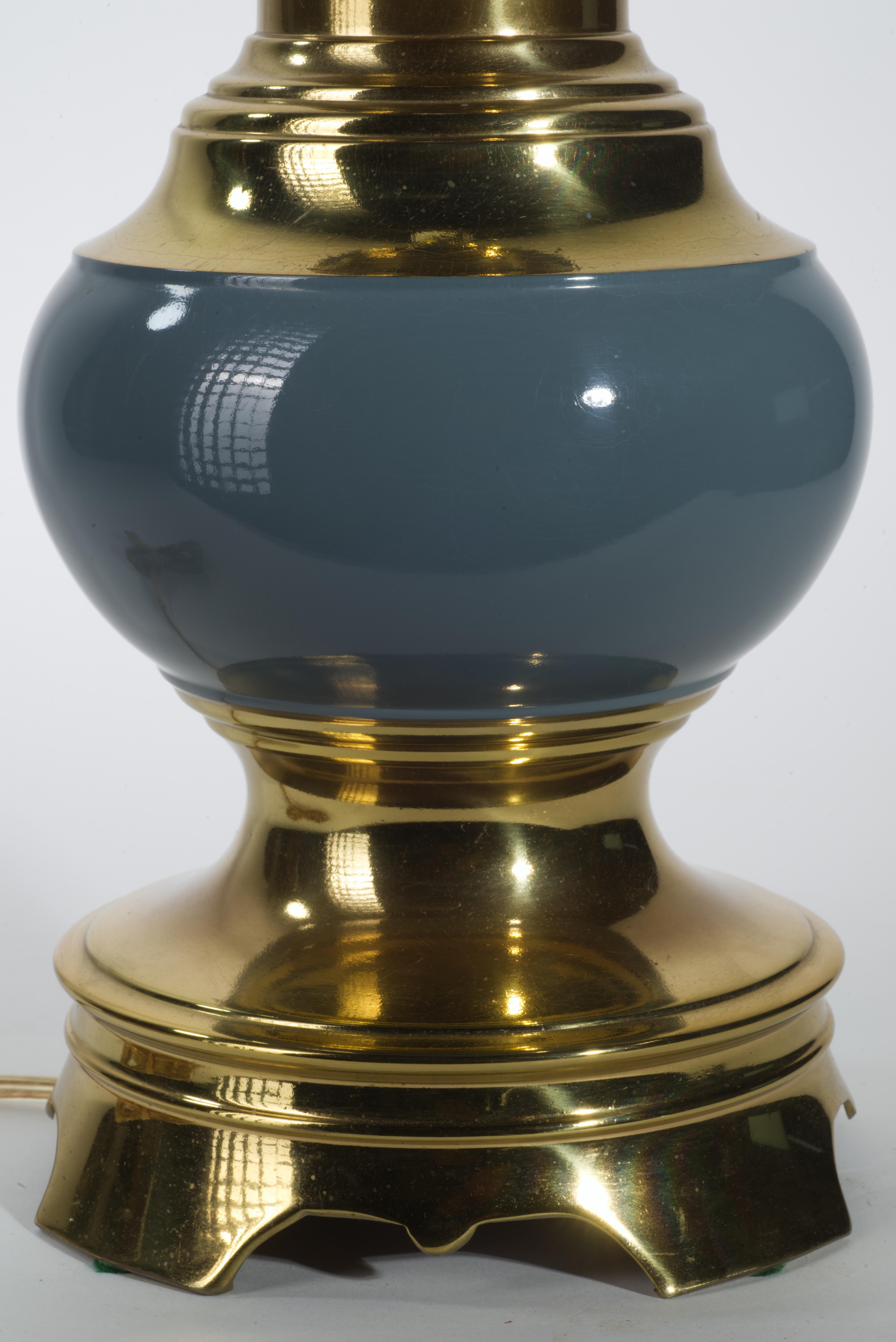 Lampe de table sculpturale Stiffel, céramique et laiton, mi-siècle moderne en vente 2