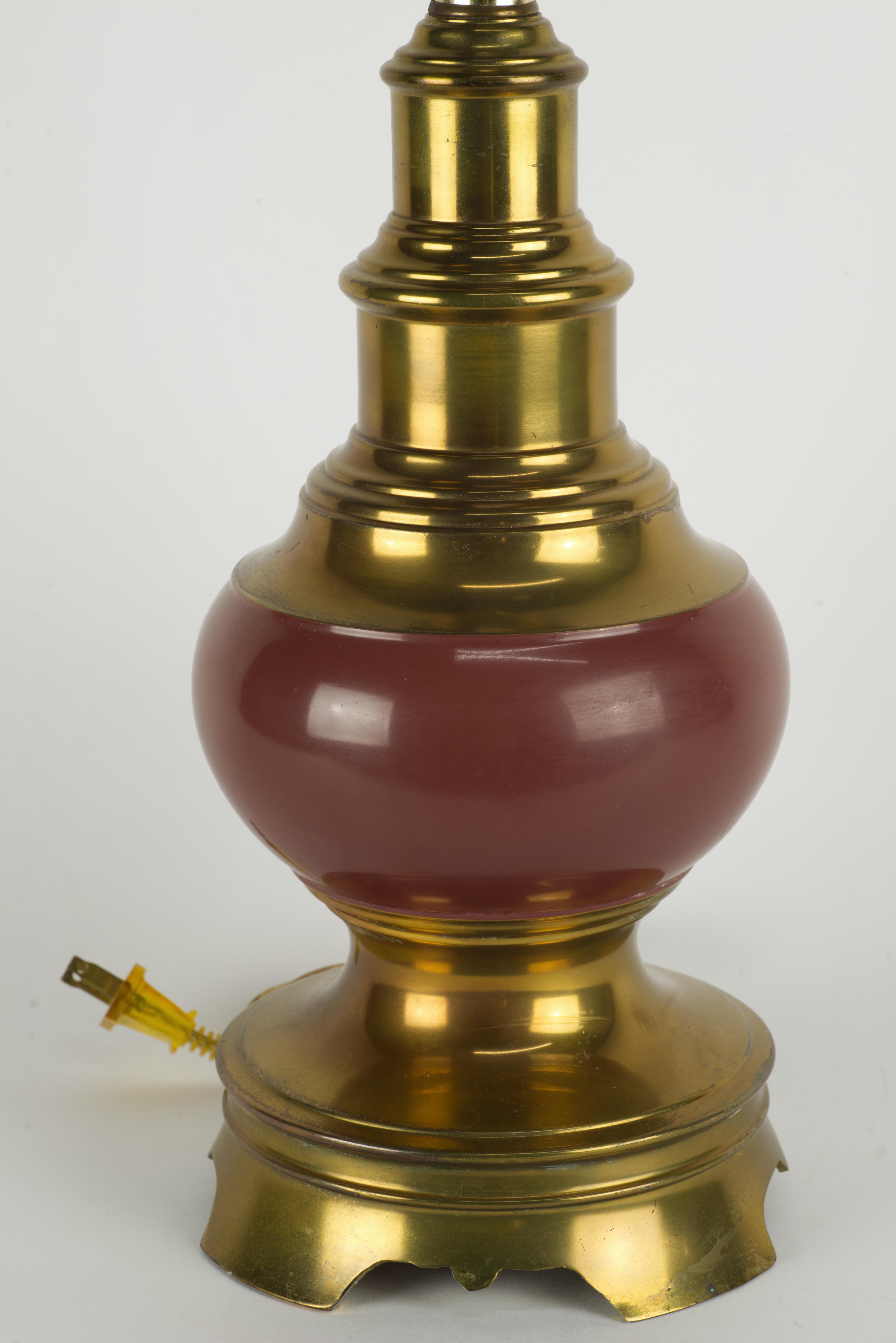 Lampe de table sculpturale Stiffel, céramique et laiton, mi-siècle moderne Bon état - En vente à Clifton Springs, NY
