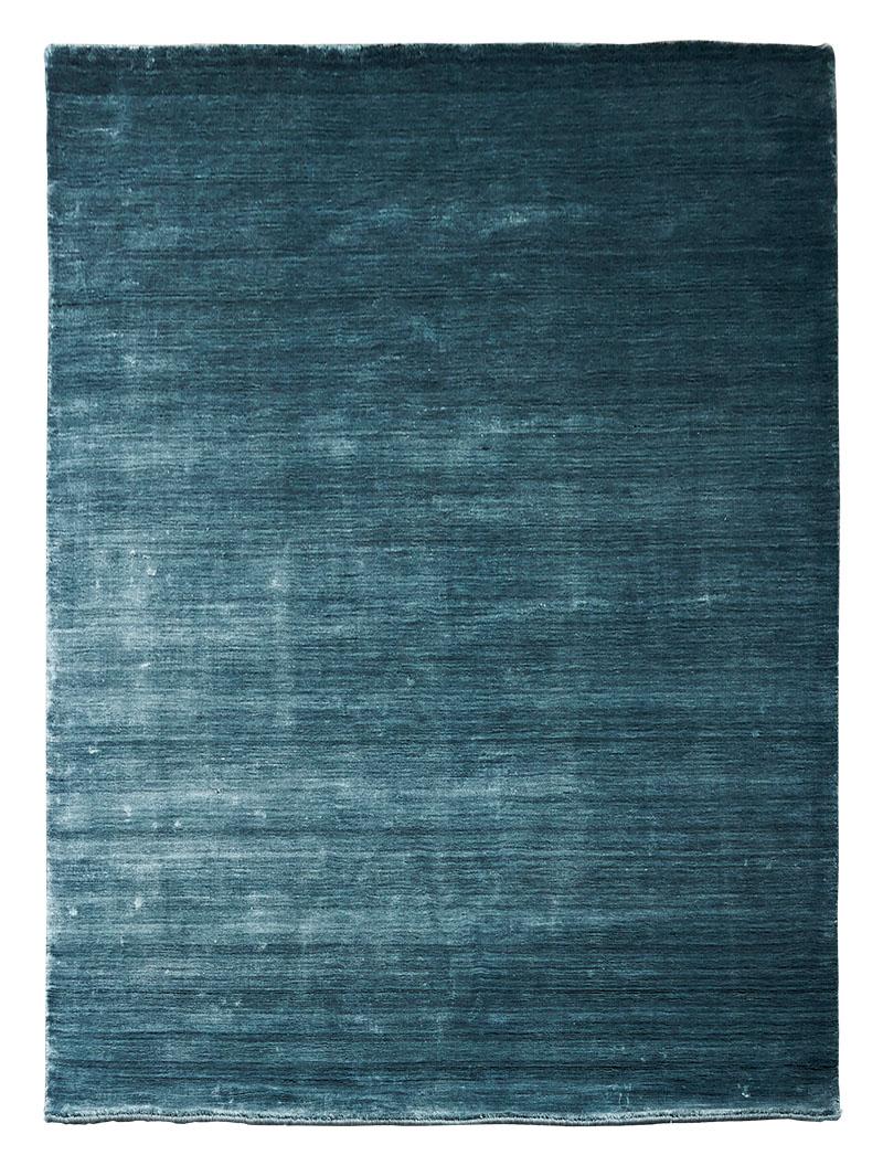 Stiffkey Blue Bamboo Carpet by Massimo Copenhagen.
Handwoven
Materials: 100% Bamboo.
Dimensions: W 300 x H 400 cm.
Available colors: Light Grey, Grey, Stiffkey Blue, Light Brown, Copper, and Rose Dust.
Other dimensions are available: 140x200