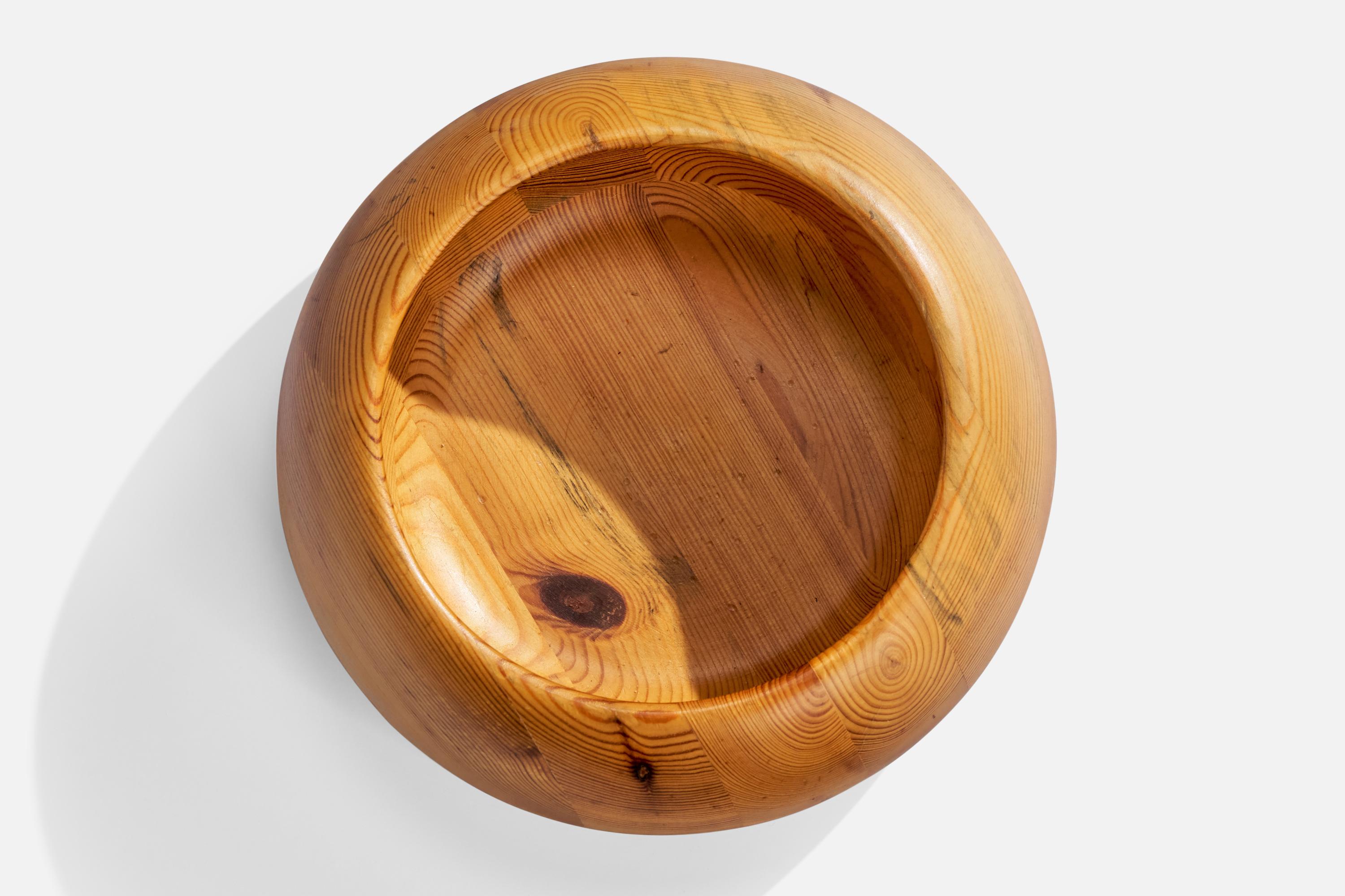 Late 20th Century Stig Johnsson, Bowl, Pine, Sweden, 1970s For Sale