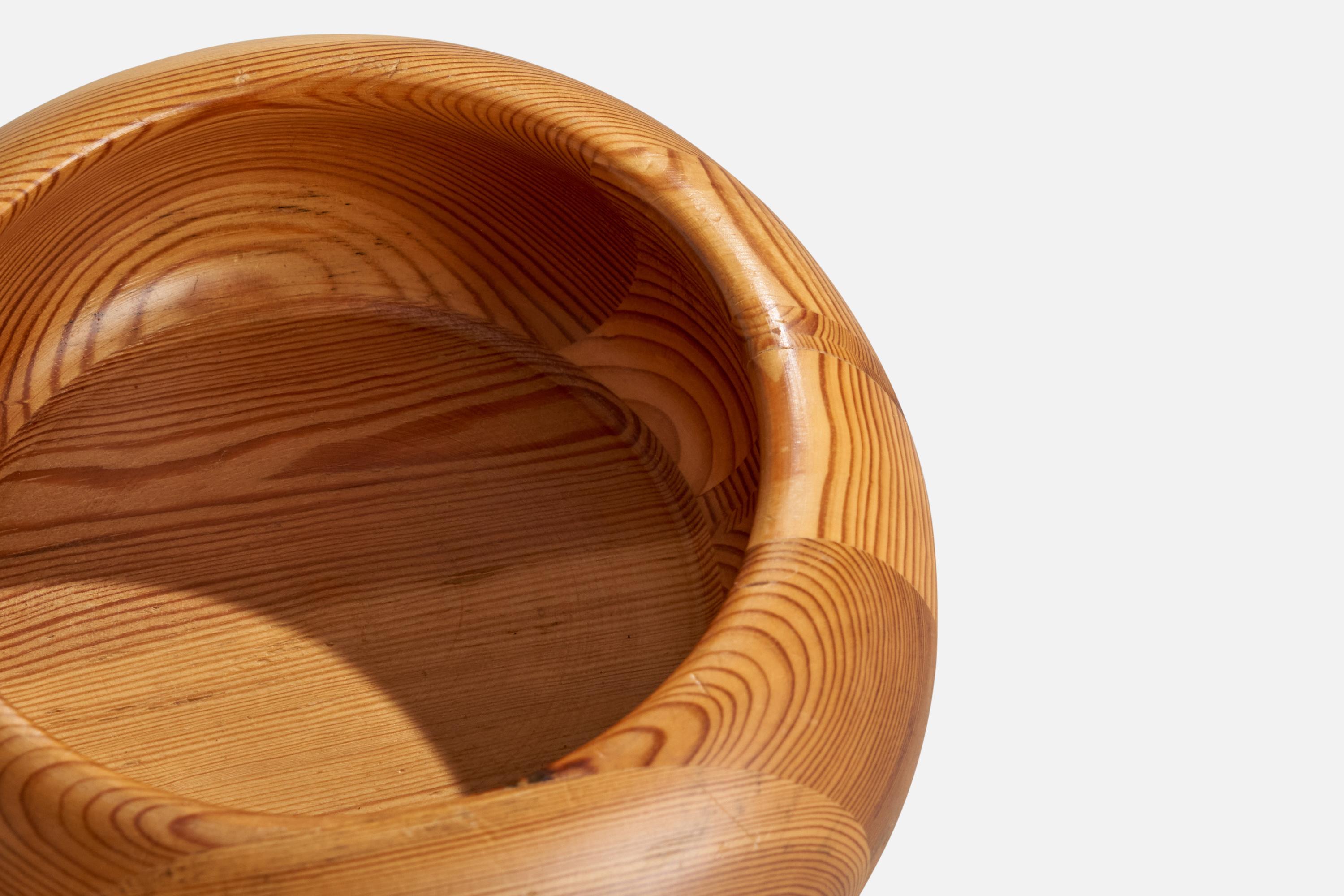 Late 20th Century Stig Johnsson, Bowl, Pine, Sweden, 1970s For Sale