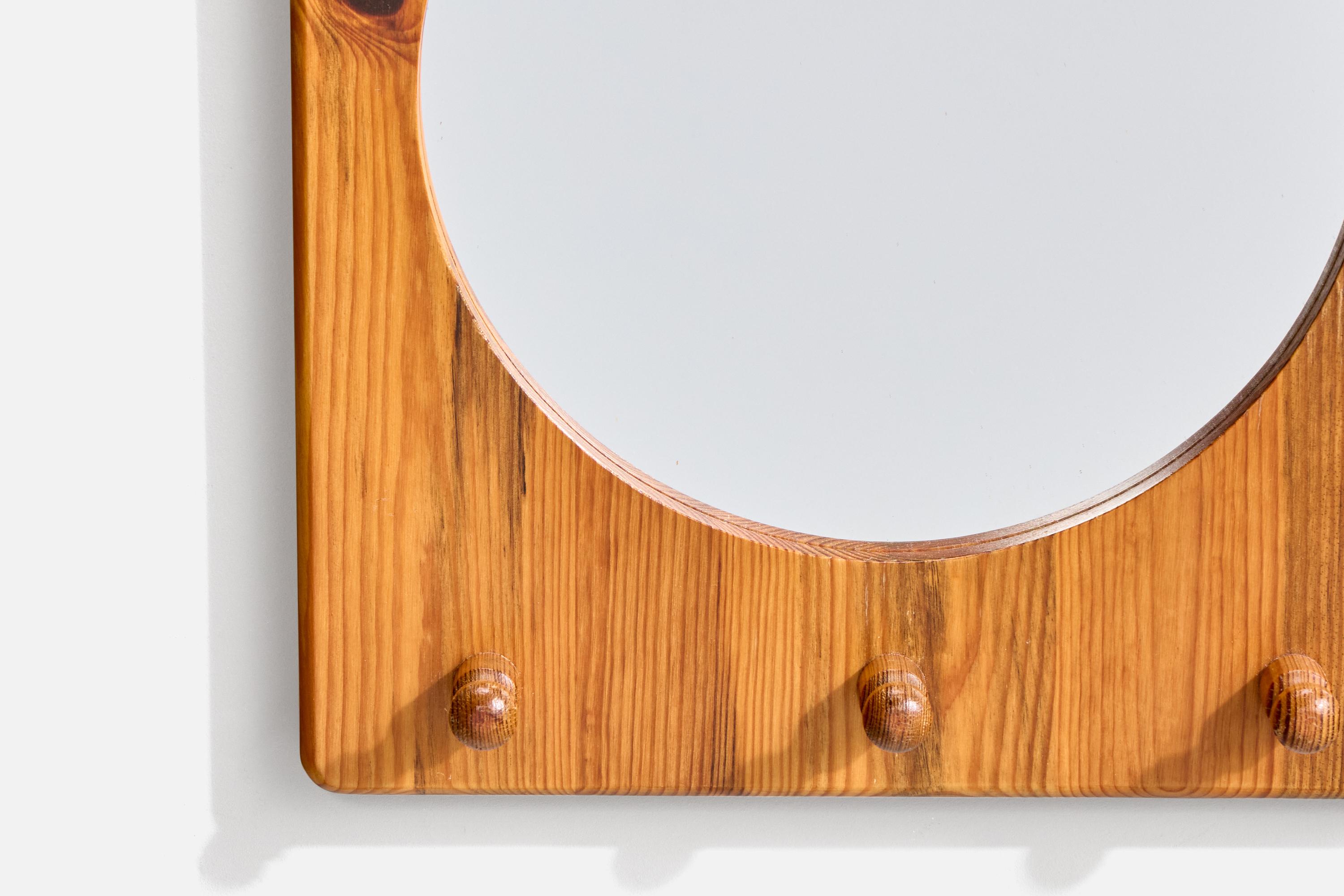 Fin du 20e siècle Paire de miroirs muraux en pin, Stig Johnsson, Suède, 1970 en vente