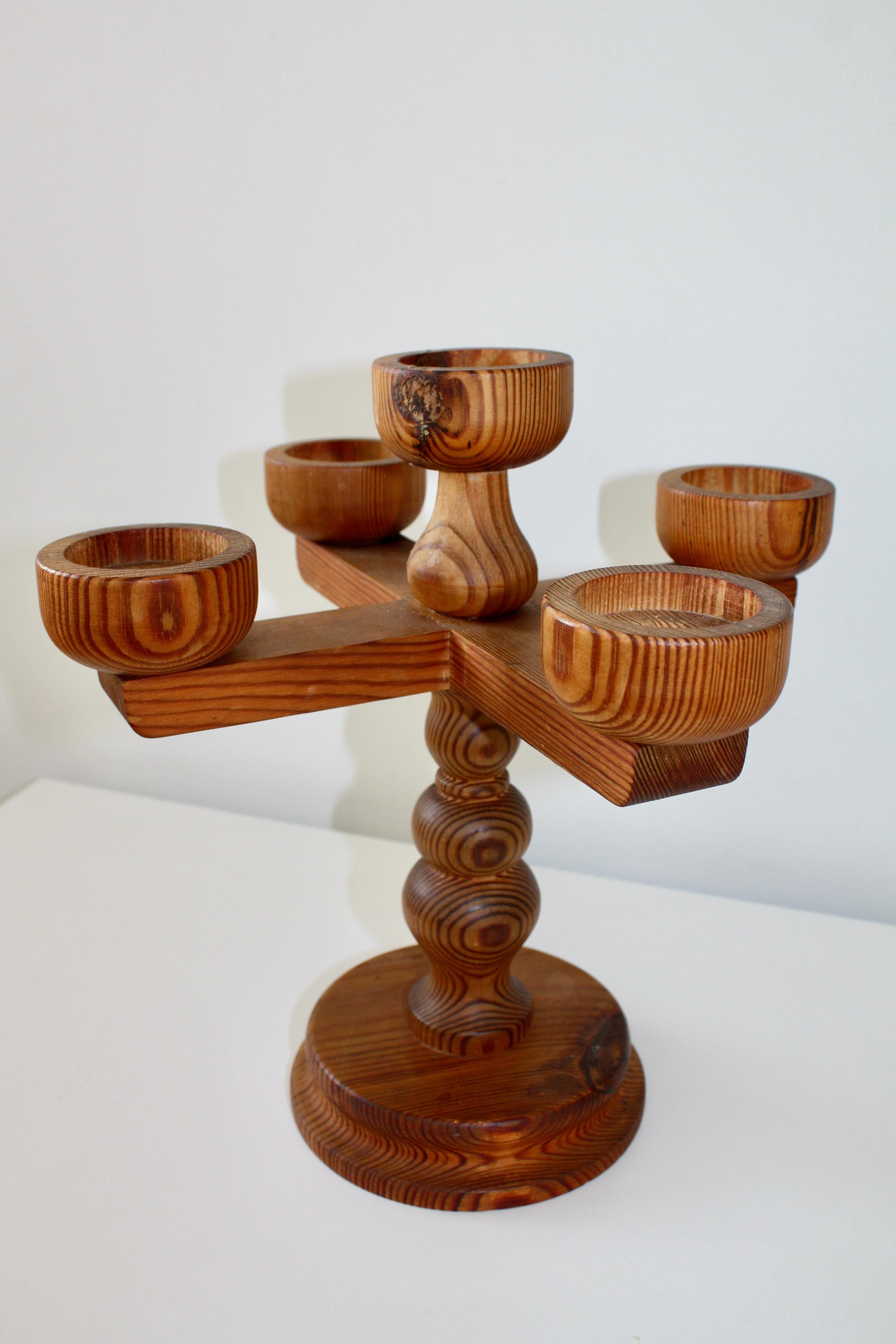 Scandinavo moderno Stig Johnsson, Smålandsslöjd, 1960 Candelabro a cinque bracci in Wood svedese in vendita
