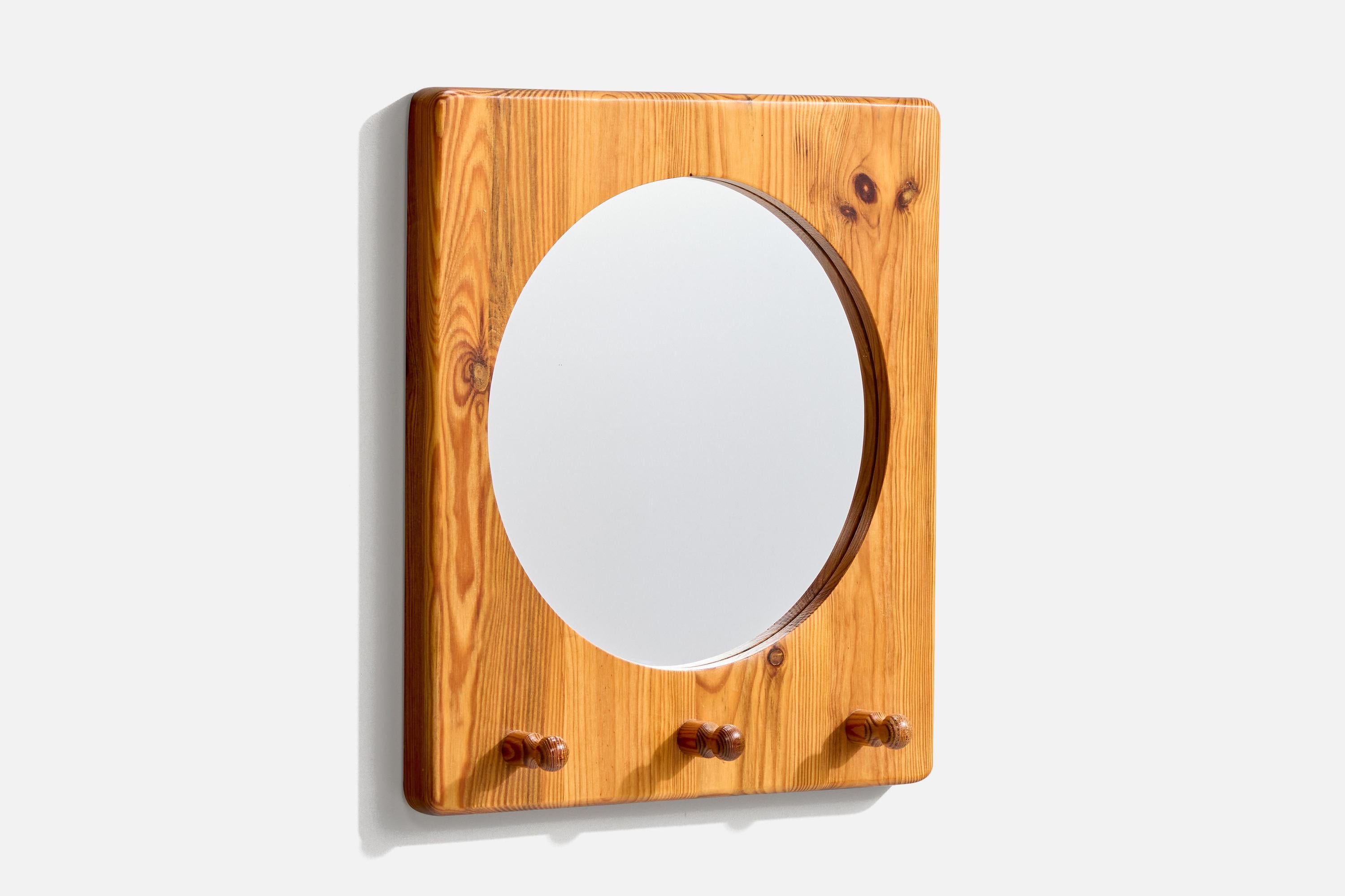 Suédois Stig Johnsson, miroir mural, pin, Suède, années 1970 en vente