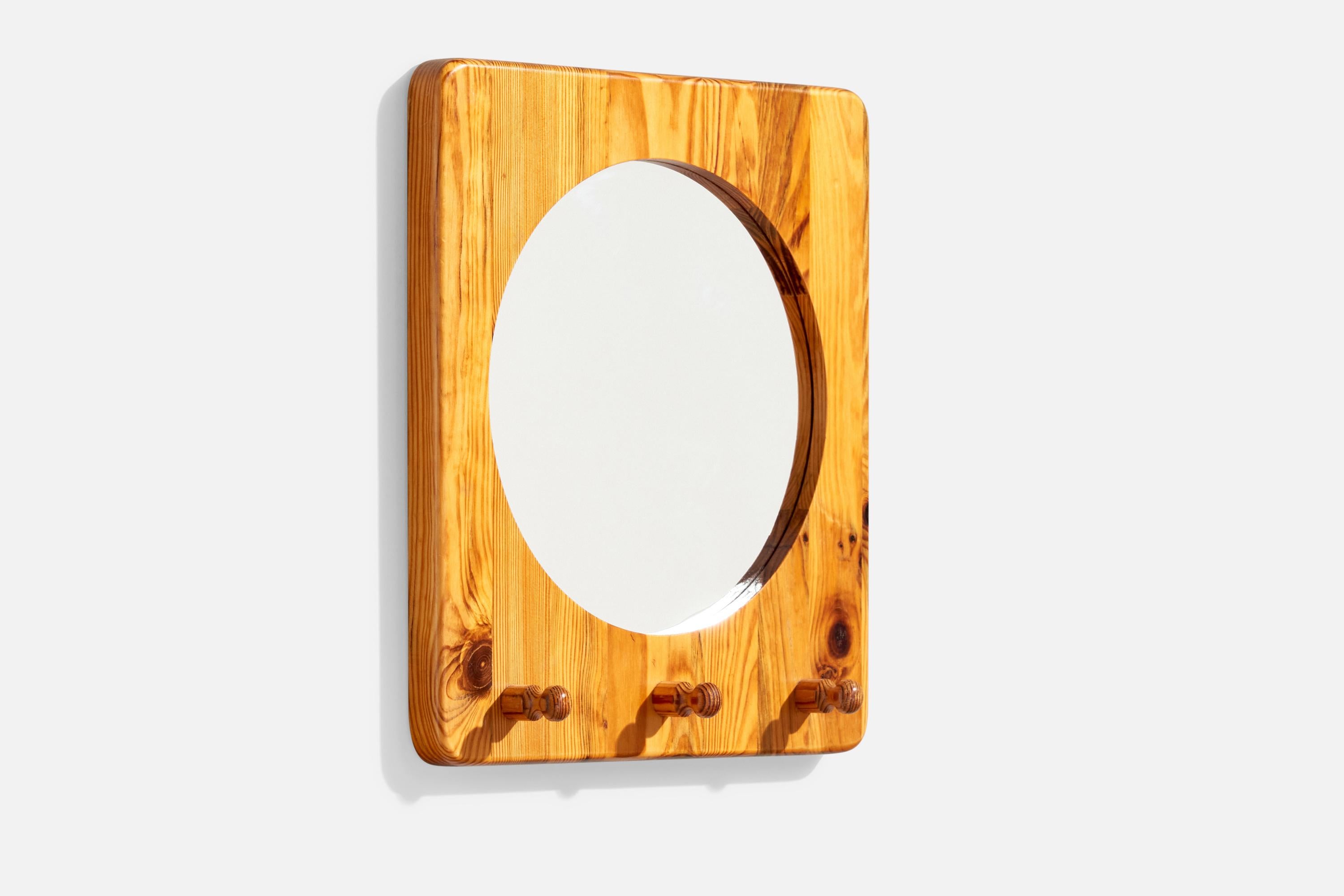 Suédois Stig Johnsson, miroir mural, pin, Suède, années 1970 en vente