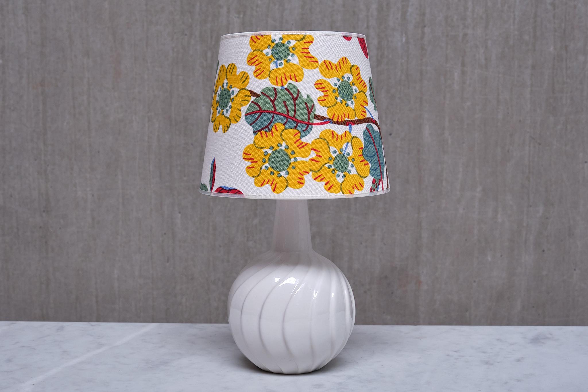 Sven Wejsfelt Ceramic Table Lamp with Josef Frank Shade, Gustavsberg, 1960s In Good Condition For Sale In The Hague, NL