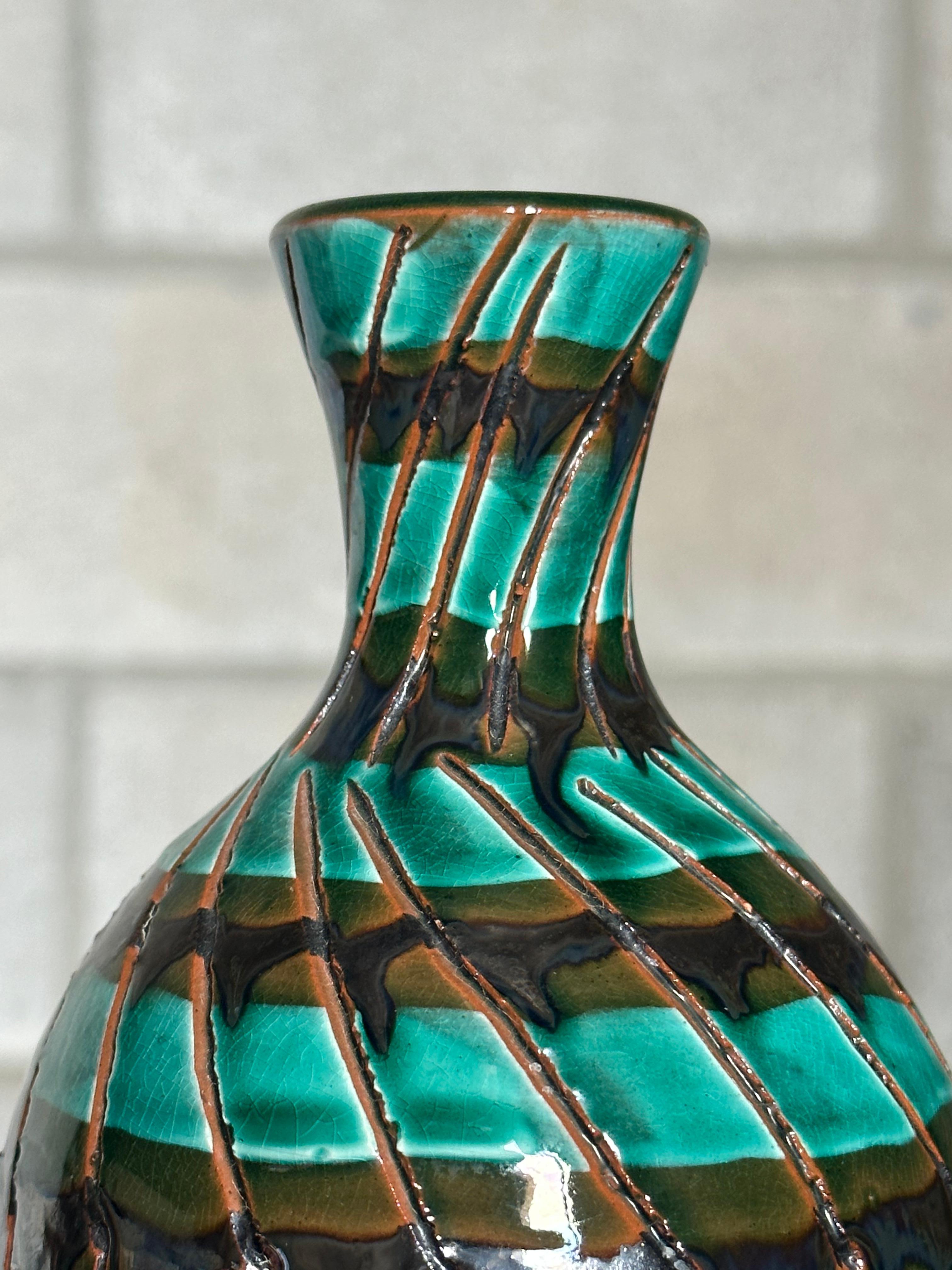 Svedese Vaso in ceramica Stig Lindberg, Svezia in vendita