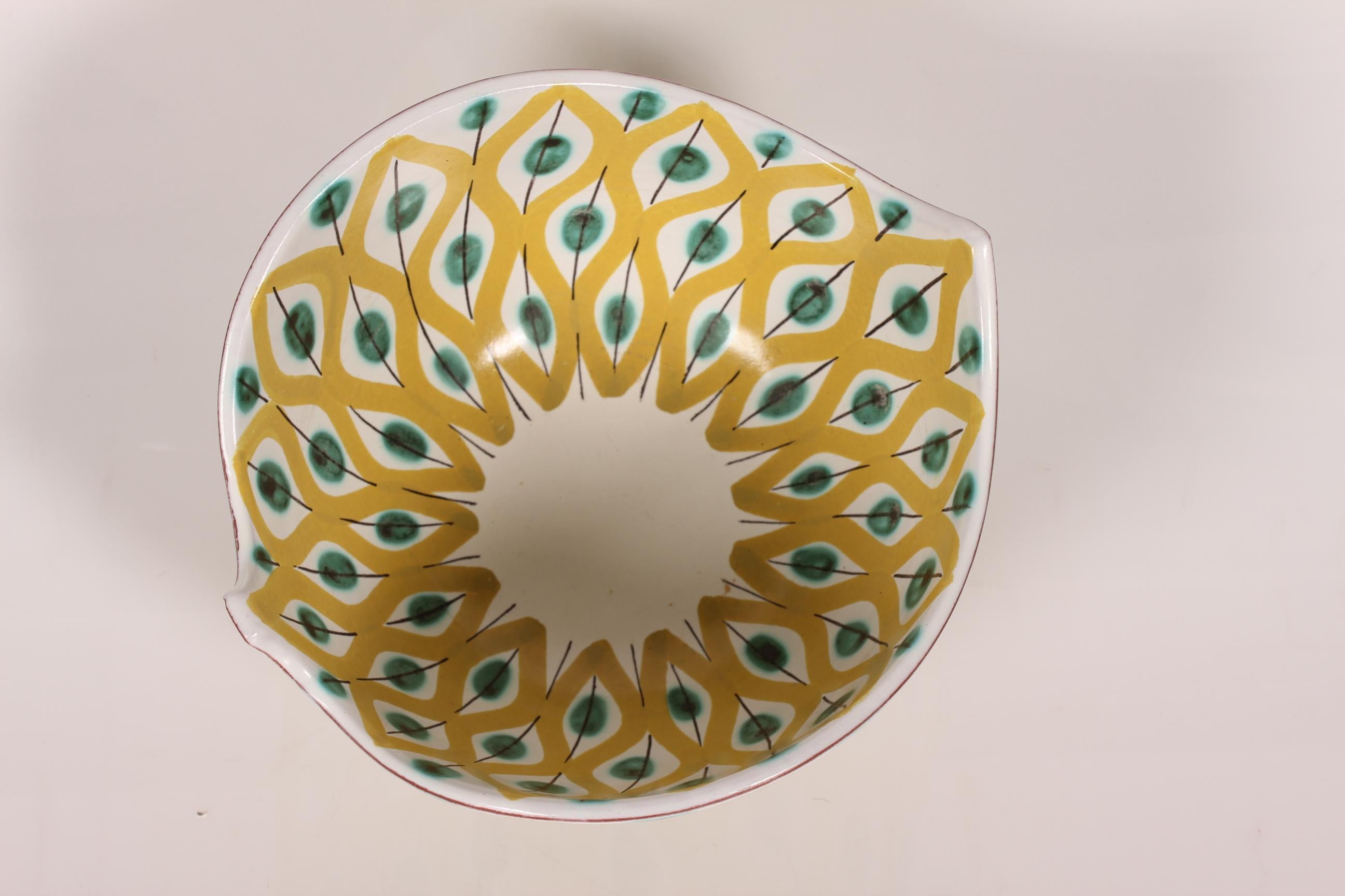Mid-20th Century Stig Lindberg for Gustavsberg Leaf Shaped Ceramic Bowl with Colorful Decor 1950s