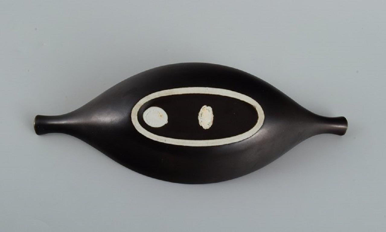 Stig Lindberg für Gustavsberg. Keramikschale „Pungo“ aus schwarzer Glasur. 1960er Jahre. (Glasiert) im Angebot