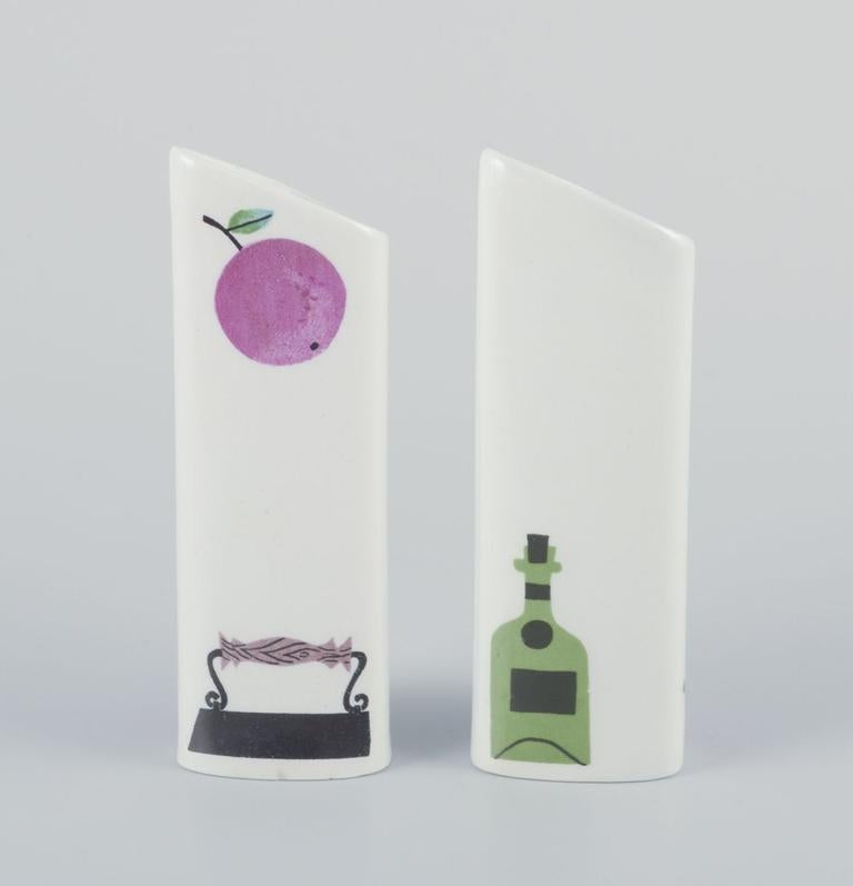 Stig Lindberg for Gustavsberg. ‘Pynta’ salt and pepper set and jug, ca. 1960s In Excellent Condition For Sale In København, Copenhagen
