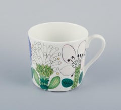 Stig Lindberg pour Gustavsberg. Rare tasse basse "Tahiti" avec soucoupe en porcelaine