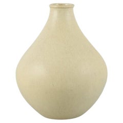 Vintage Stig Lindberg for Gustavsberg, Sweden. Ceramic vase in sandy glaze. 