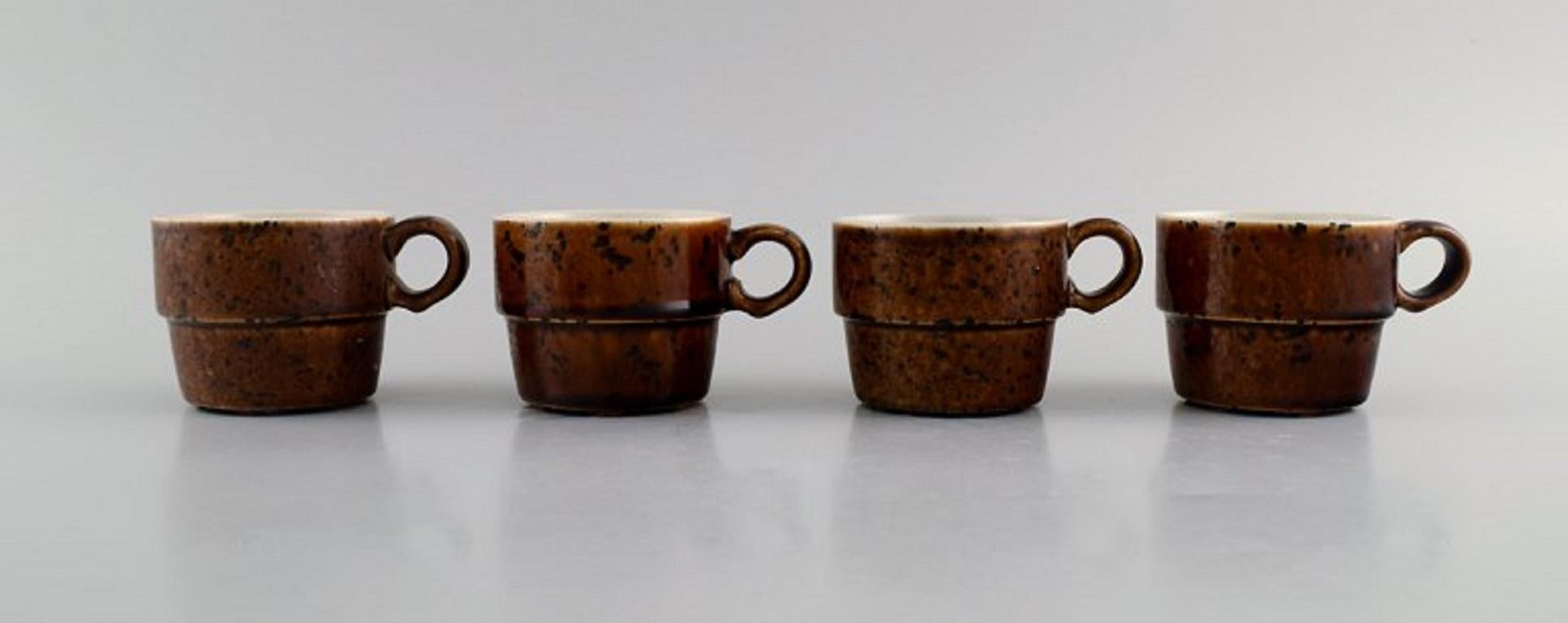 Scandinave moderne Douze tasses à café Coq avec soucoupes en grès Stig Lindberg pour Gustavsberg en vente