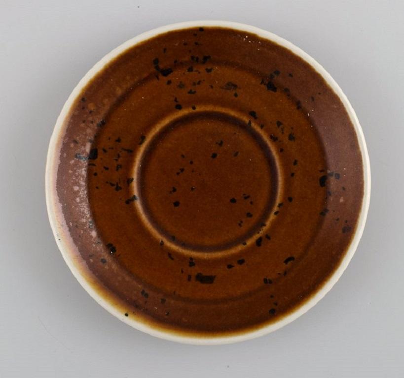 Stig Lindberg for Gustavsberg, Twelve Coq Coffee Cups with Saucers in Stoneware In Excellent Condition For Sale In Copenhagen, DK