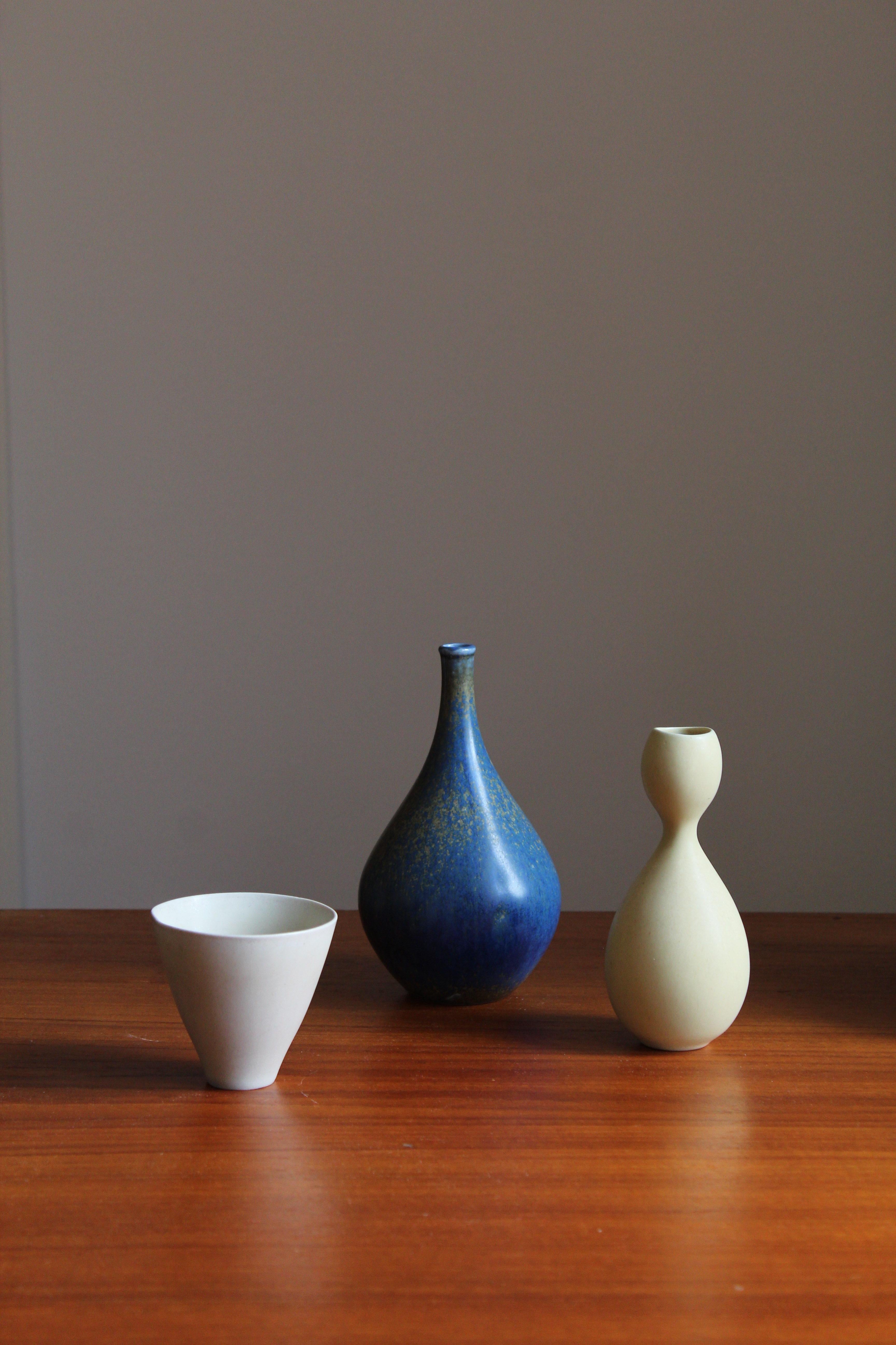 Mid-Century Modern Stig Lindberg, Organic Vases, Stoneware, Gustavsberg, Sweden, 1950s