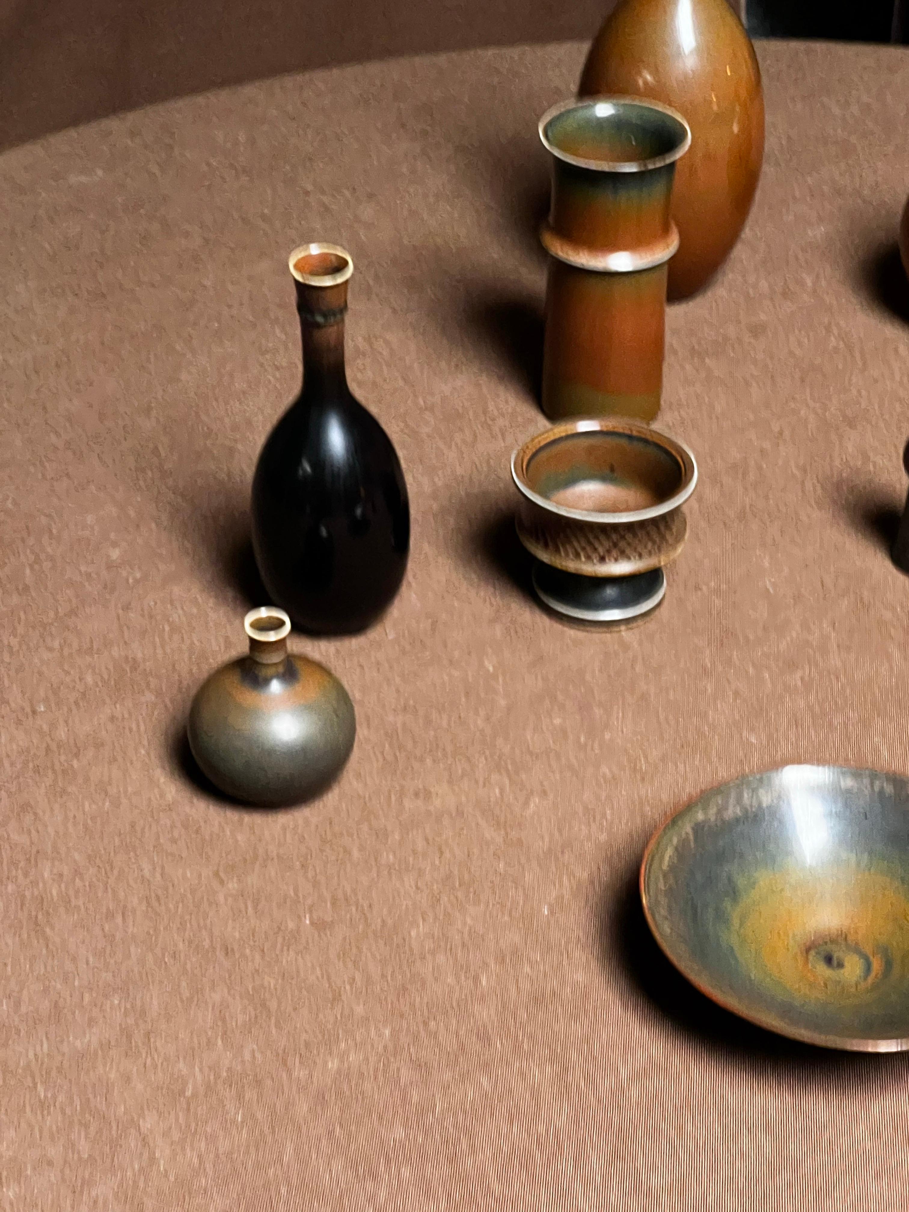 Stig Lindberg Set de 10 céramiques uniques à glaçure Brown Made by Hand Sweden 60s en vente 3
