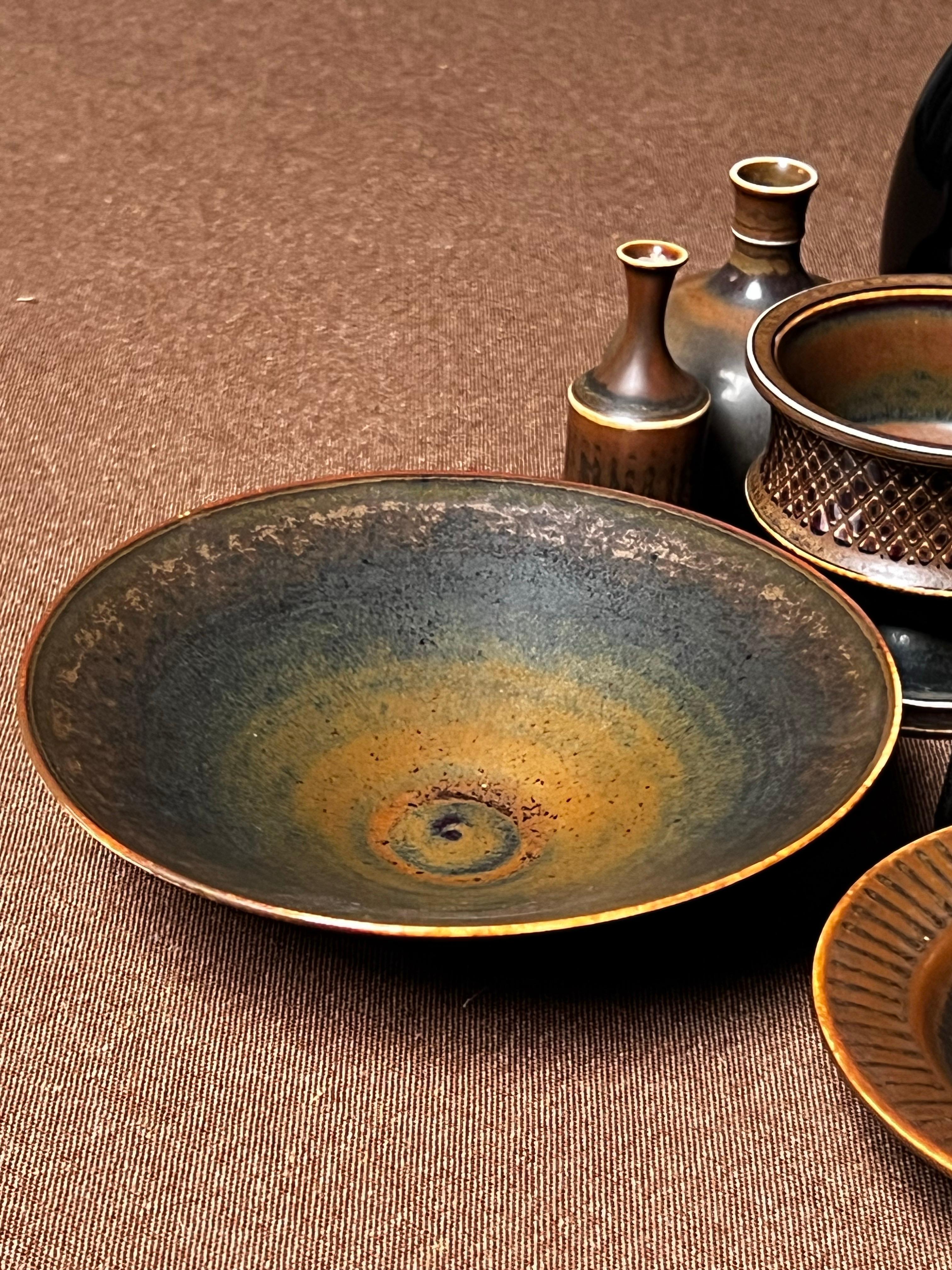 Vernissé Stig Lindberg Set de 10 céramiques uniques à glaçure Brown Made by Hand Sweden 60s en vente