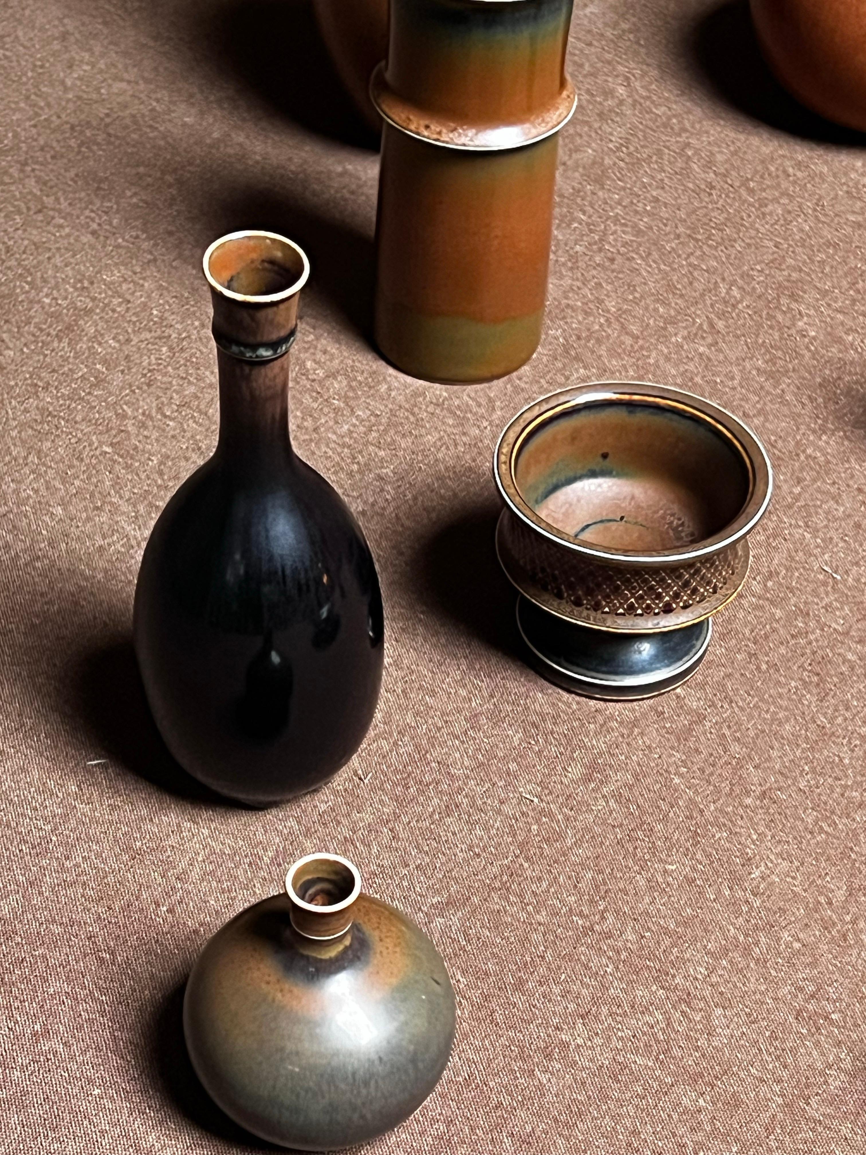 Stig Lindberg Set de 10 céramiques uniques à glaçure Brown Made by Hand Sweden 60s en vente 1