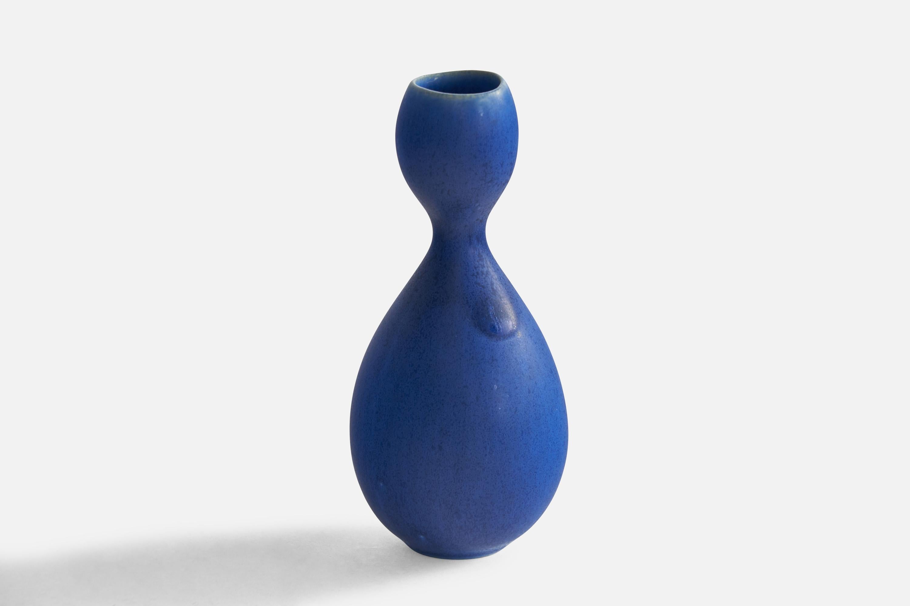 Swedish Stig Lindberg, Small Organic Vase, Ceramic, Sweden, 1950s For Sale