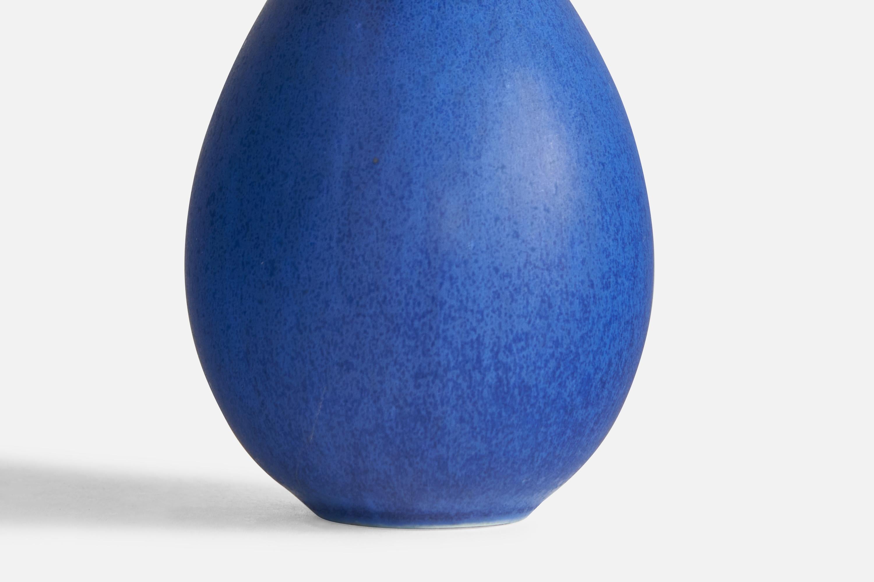 Stig Lindberg, Small Organic Vase, Ceramic, Sweden, 1950s For Sale 2