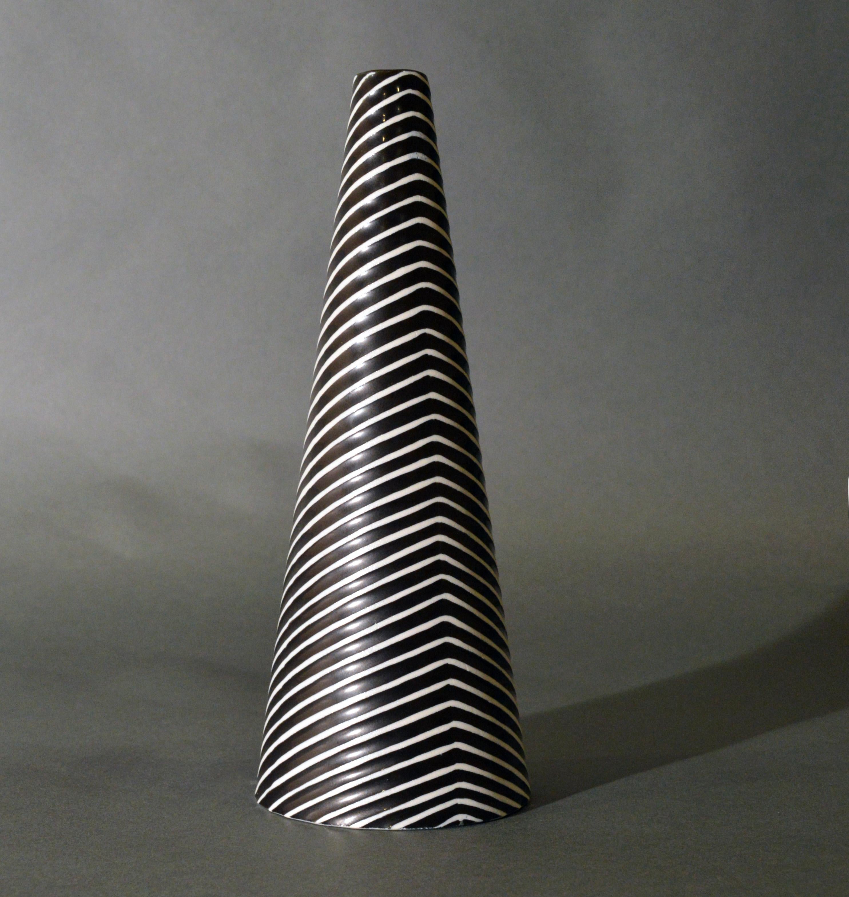 Mid-Century Modern Stig Lindberg Stoneware Conical Vase, Domino Series, Black/White, 1954 For Sale