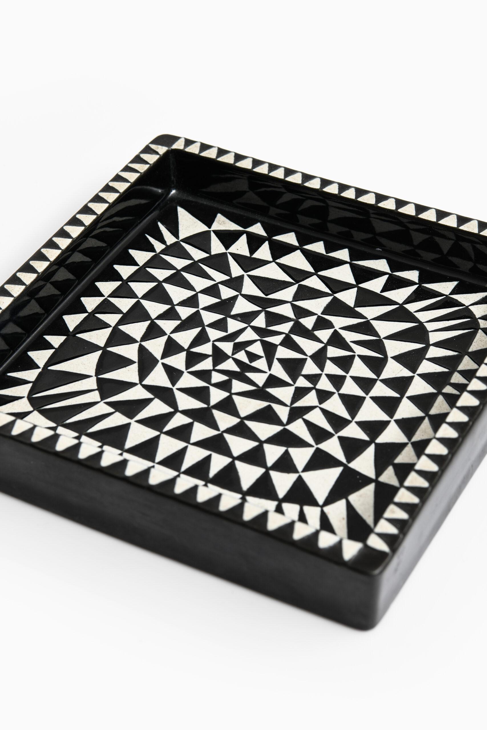 Ceramic tray model Domino designed by Stig Lindberg. Produced by Gustavsberg in Sweden.