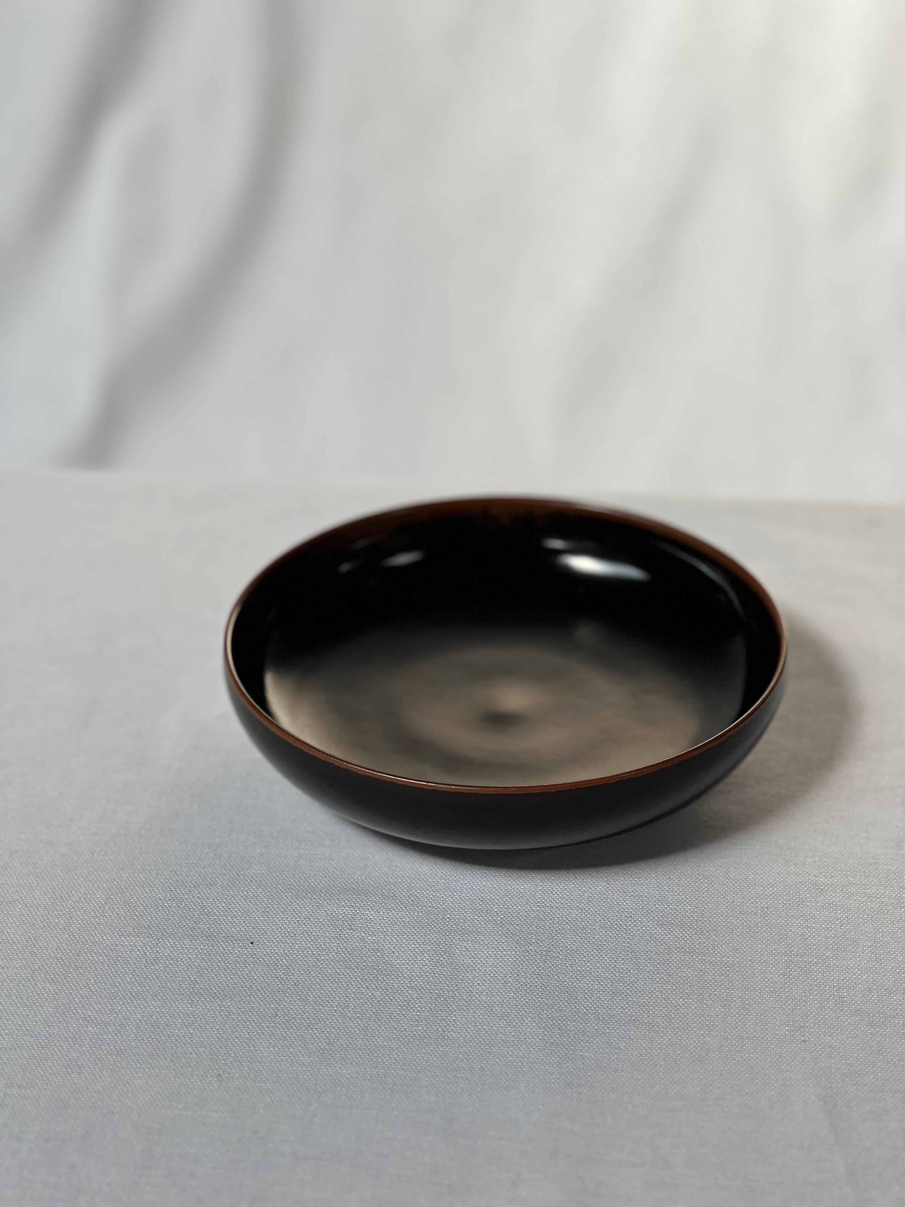 Stig Lindberg Unique bowl/ vide poche in black Glaze Made by Hand Sweden 60s For Sale 1