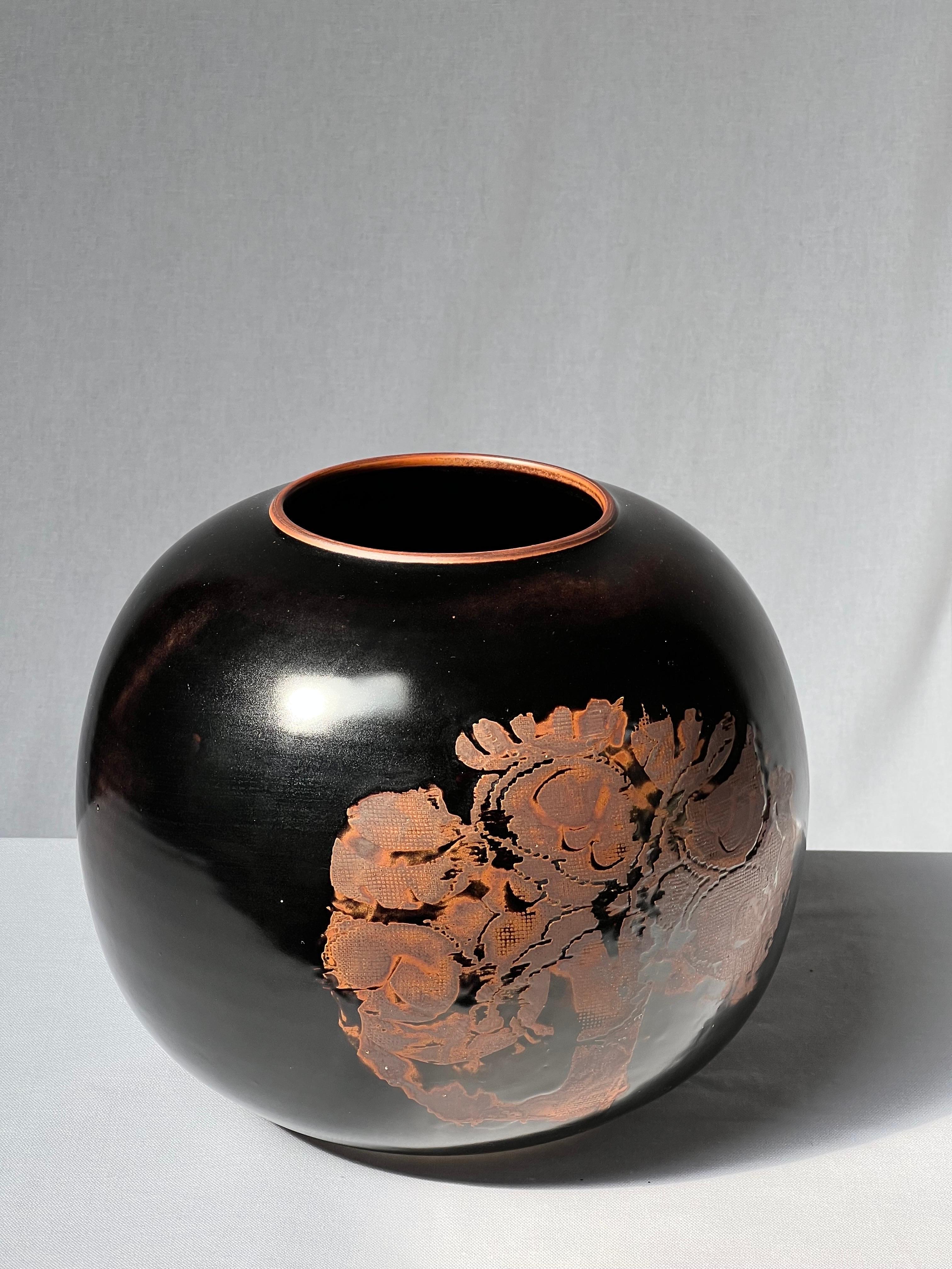 Ceramic Stig Lindberg Unique Huge bowl vase in black Glaze Tenmoku handmade Sweden 1977 For Sale