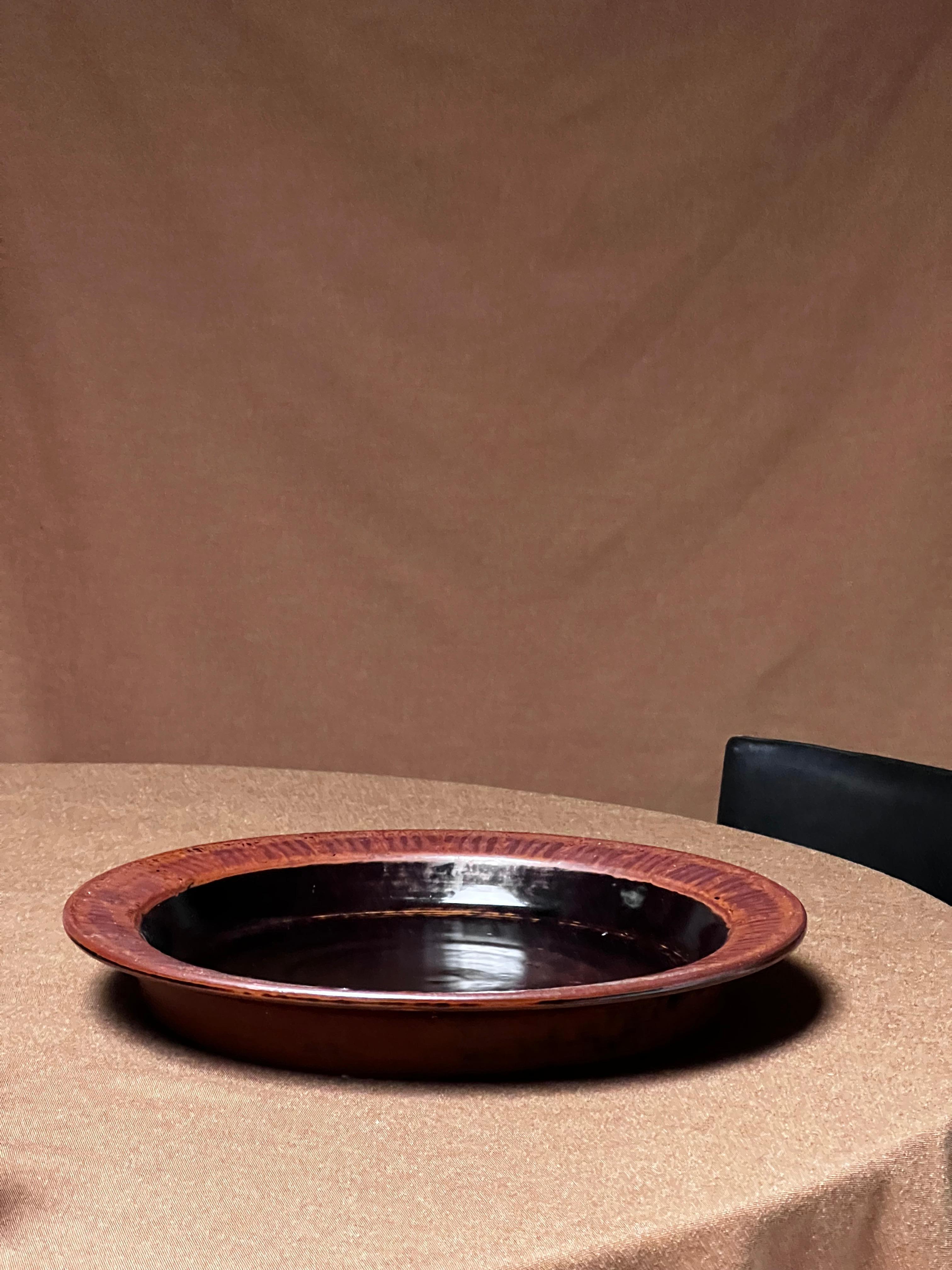Stig Lindberg Plateau unique en glaçure noire Tenmoku Fait à la main Suède 1973 Excellent état - En vente à Forest, BE