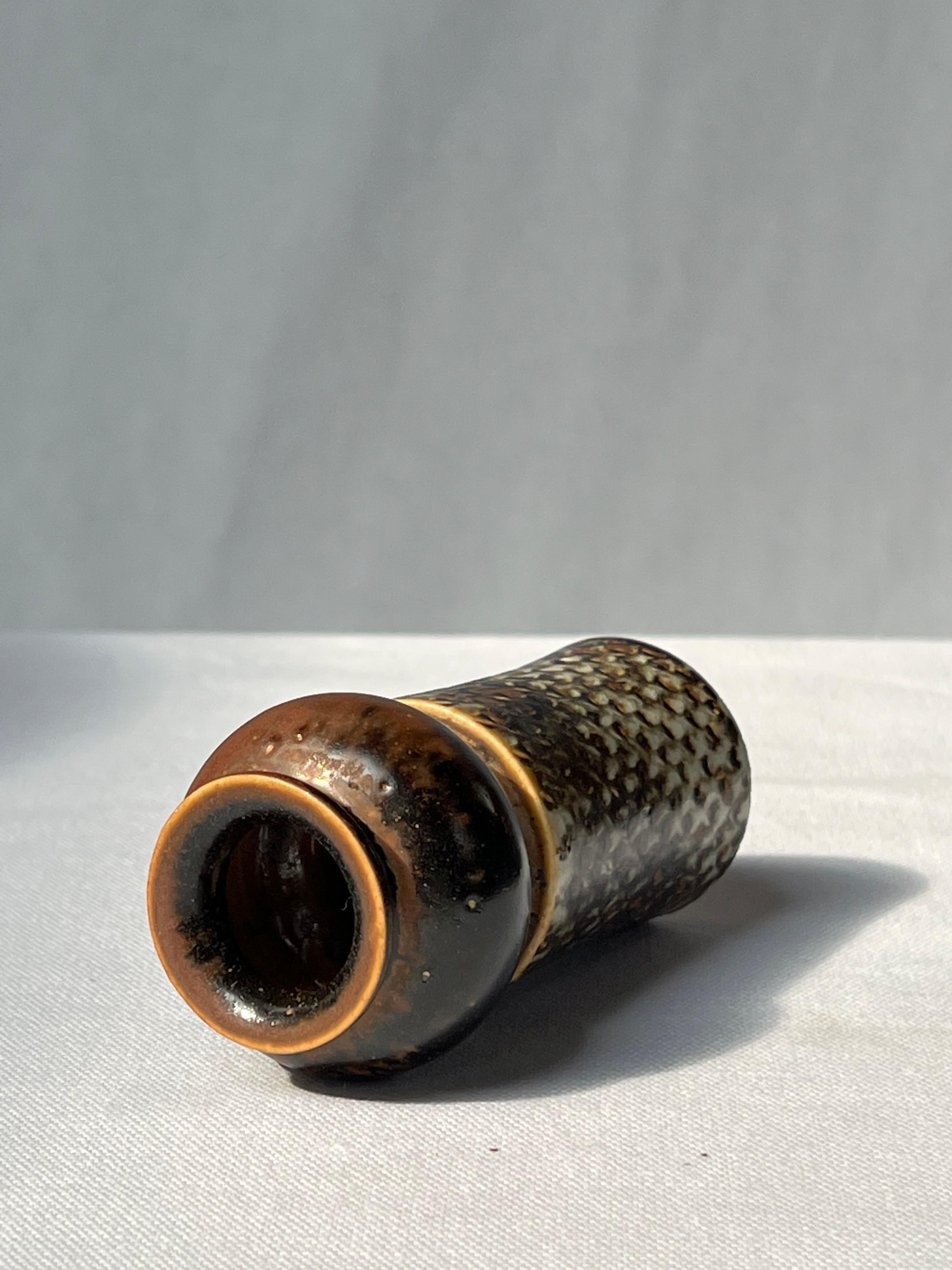 Stig Lindberg, einzigartige Vase in schwarzer Glasur, Tenmoku, hergestellt von Hand, Schweden 1964 im Zustand „Hervorragend“ im Angebot in Forest, BE