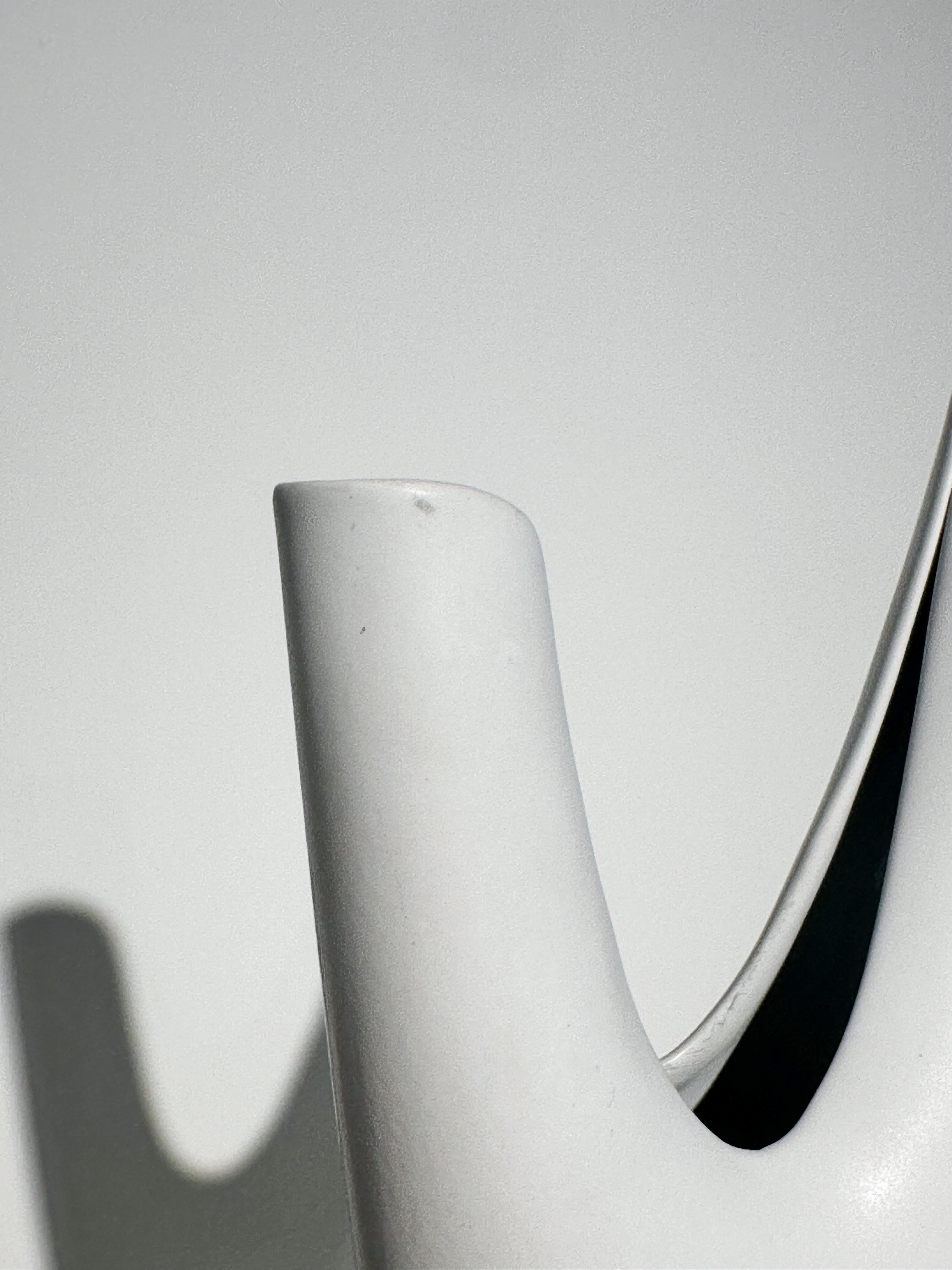 Metà XX secolo Vaso Stig Lindberg Veckla Gres Bianco Smaltato Gustavsberg Svezia 1950s in vendita