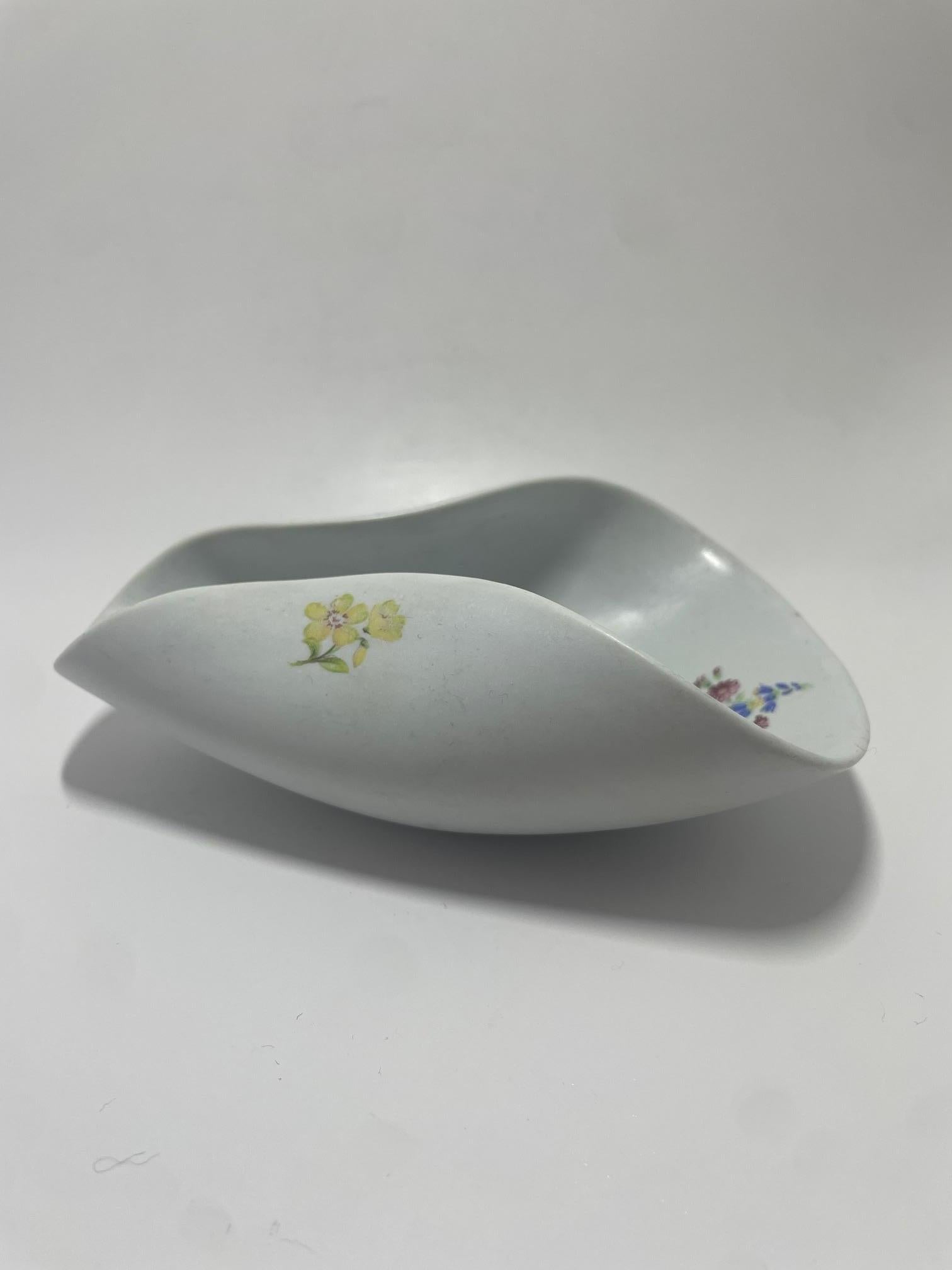 Swedish Stig Lindberg, Veckla Bowl - Gustavsberg For Sale