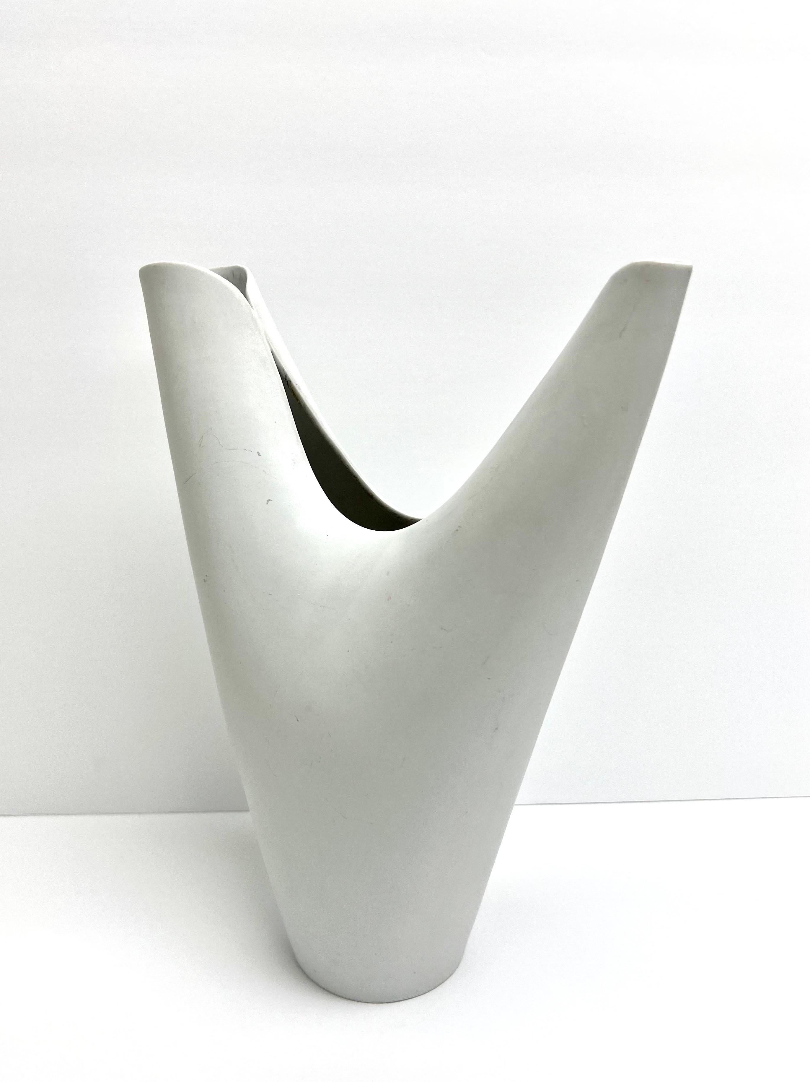 Stig Lindbergh Gustavsberg Abstract Matte White Veckla Vase For Sale 2