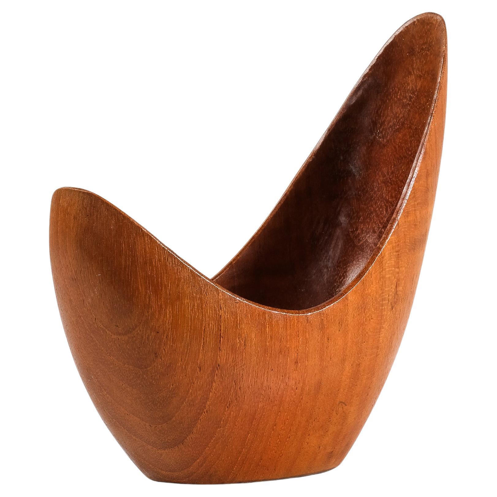 Bol en teck sculpté de Stig Sandqvist, Suède, années 1950 en vente