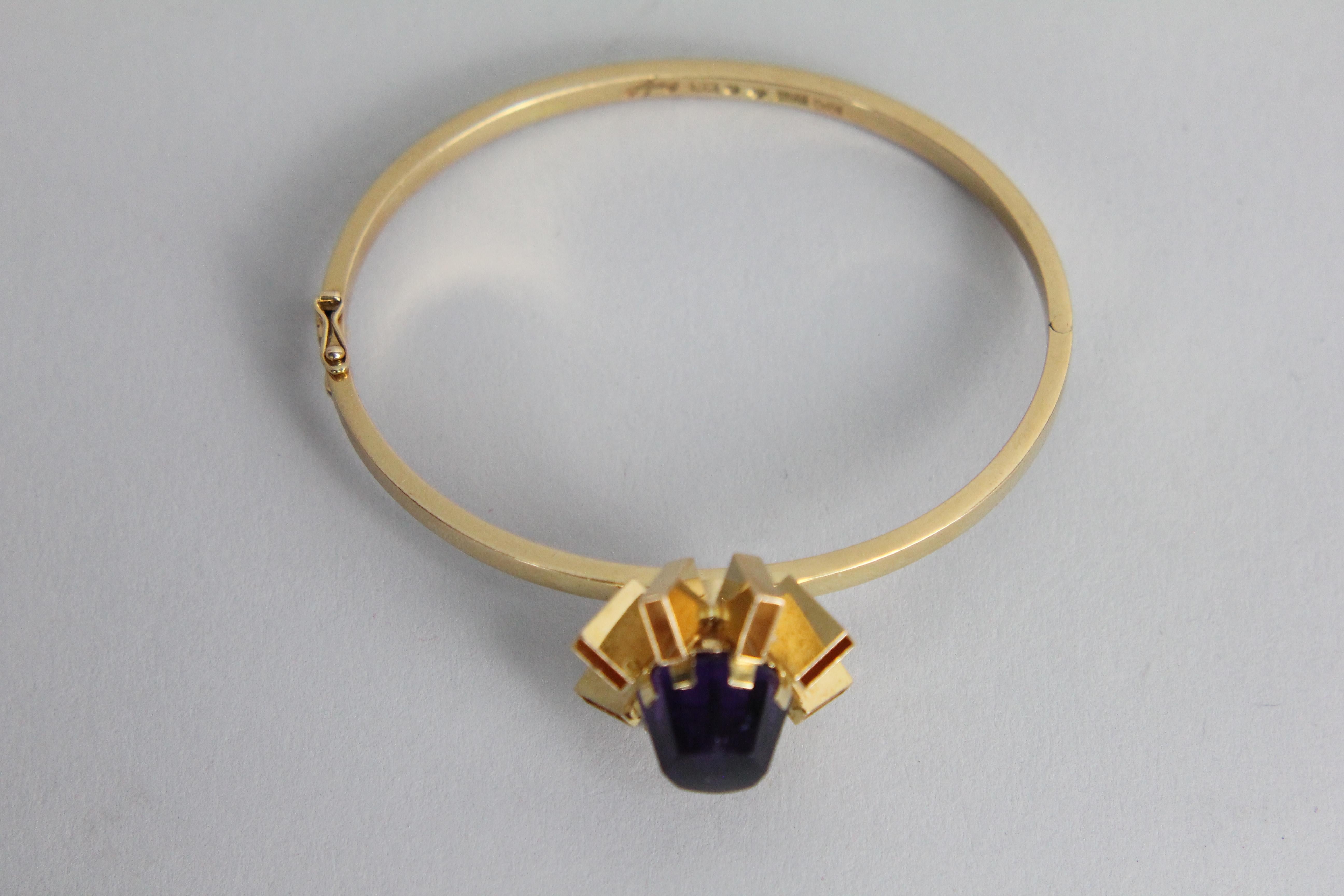 Stigbert, Stockholm Sweden 1963, 18 Karat Gold Bracelet with a Large Amethyst 7