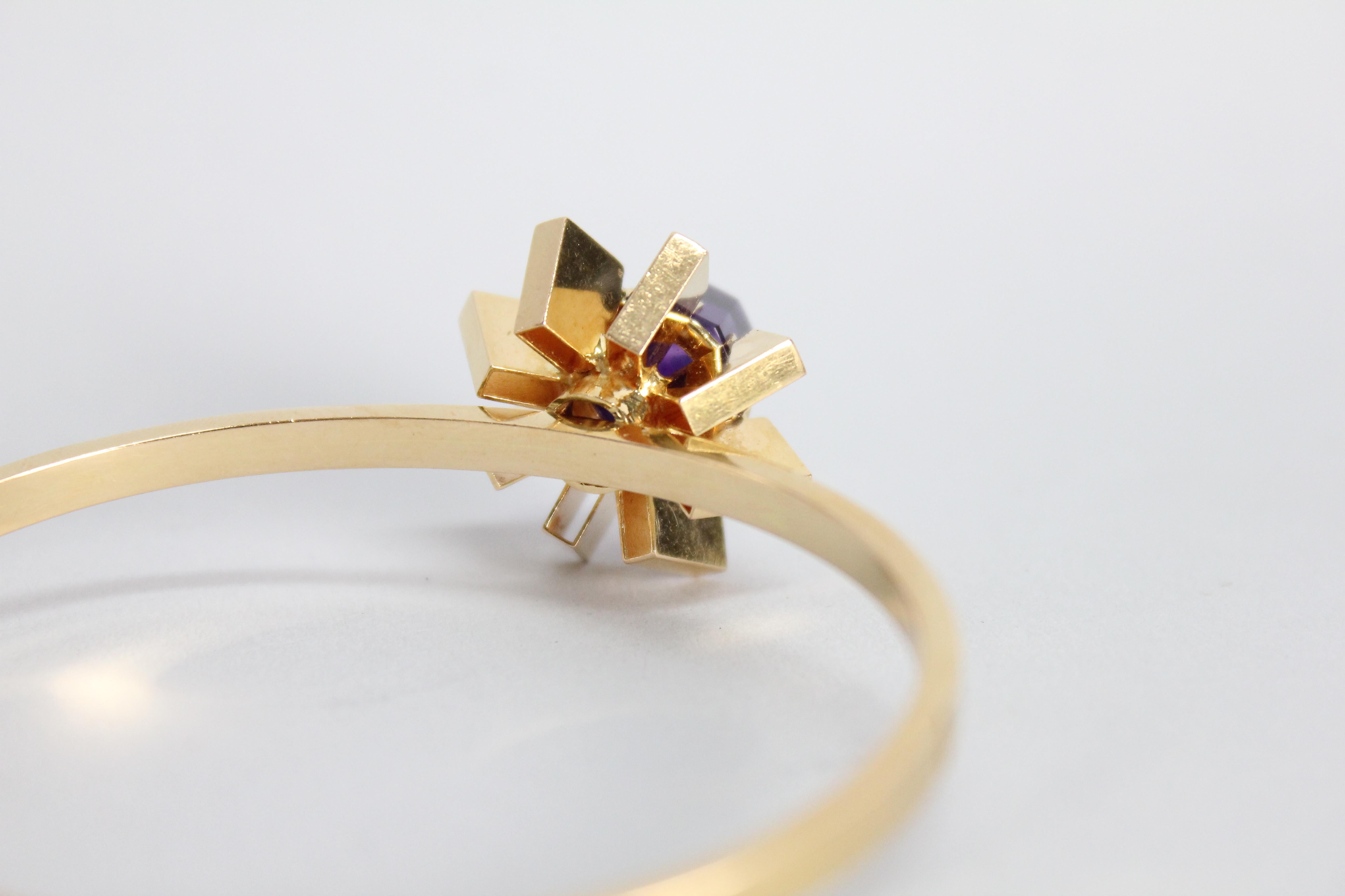 Stigbert, Stockholm Sweden 1963, 18 Karat Gold Bracelet with a Large Amethyst In Good Condition In Skanninge, SE