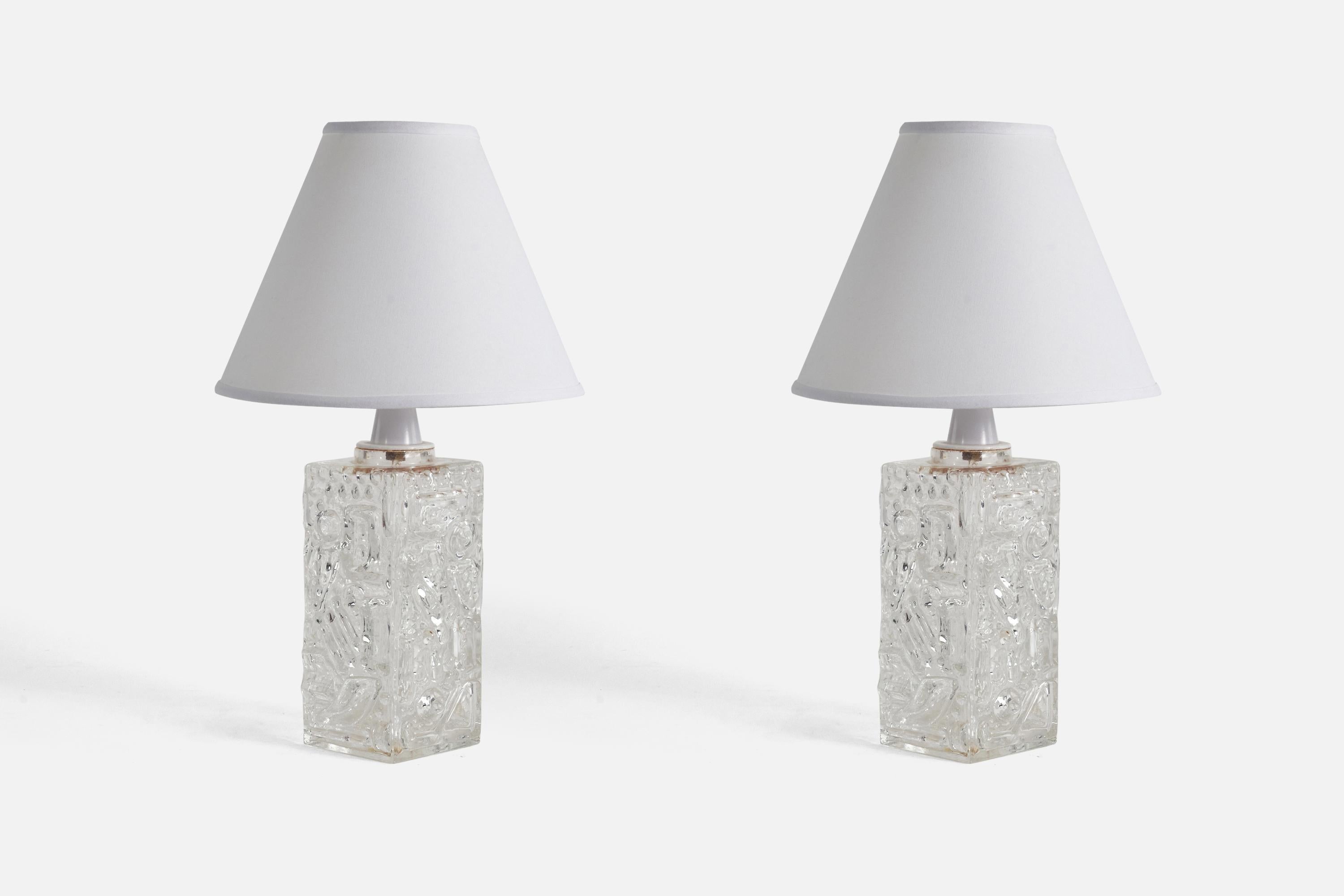 Mid-Century Modern Stilarmatur Tranås, Pair of Table Lamps, Glass, Sweden 1960s For Sale