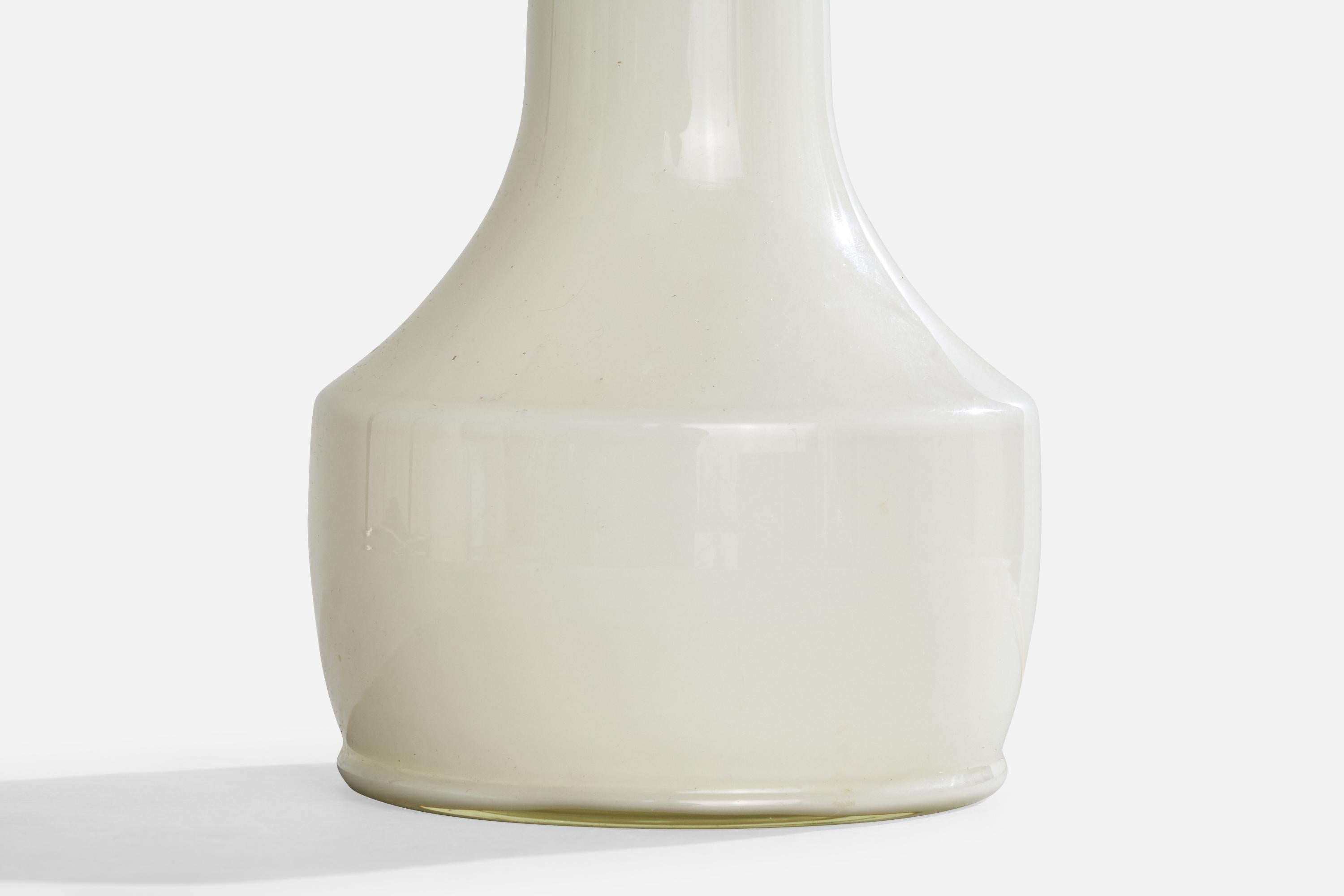 Stilarmatur Tranås, Table Lamps, Glass, Brass, Sweden, 1960s For Sale 2