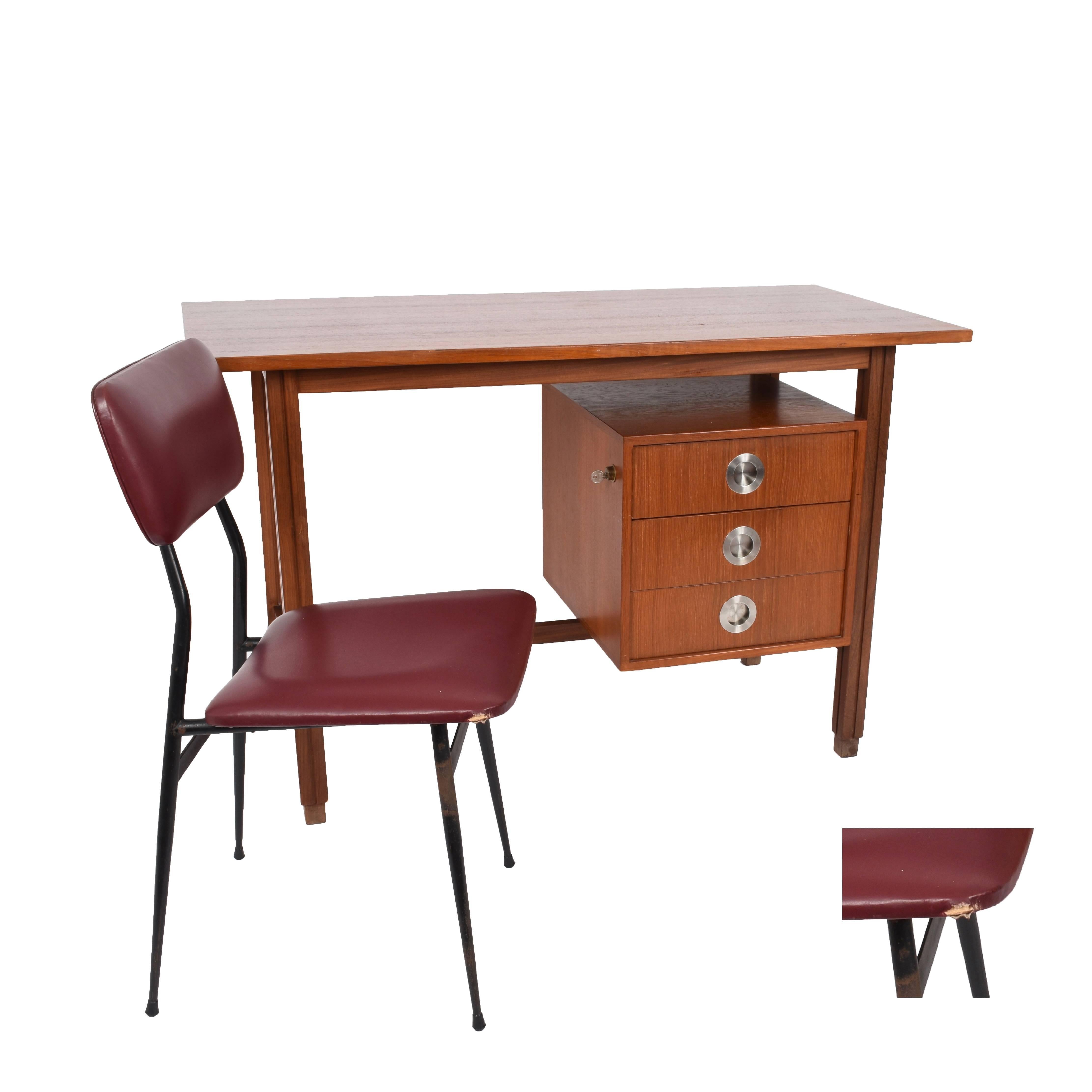 Stildomus Mid-Century Modern Teak and Steel Italian Desk, 1960s 6