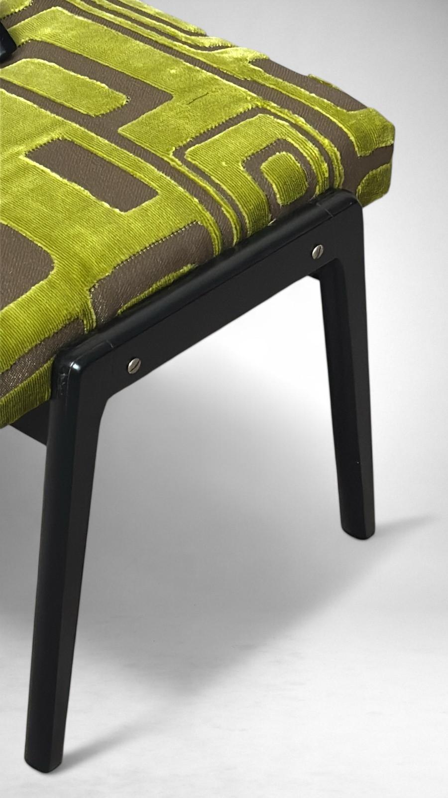 Stile Paolo Buffa Coppia Di Panchetti In Legno E Tessuto Design/One Verde in vendita 8